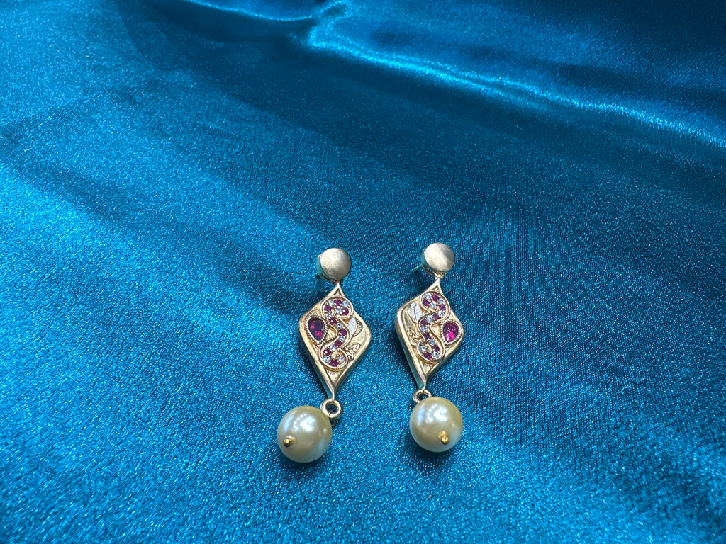 Women’s Fancy Silver pendant set