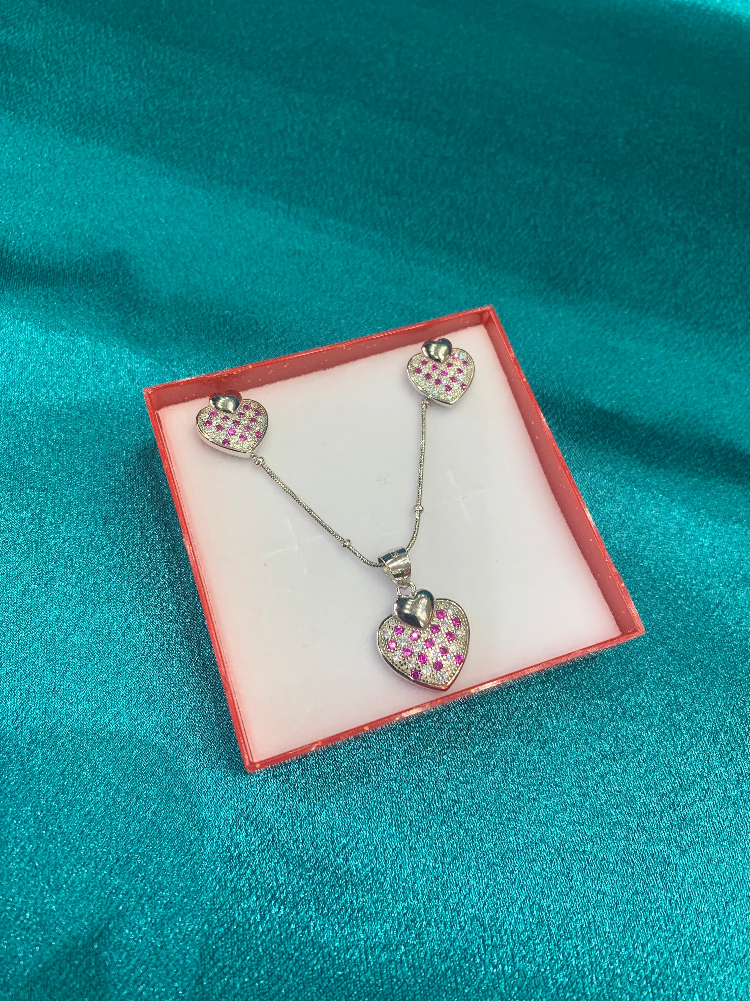 Women’s Fancy Silver pendant set