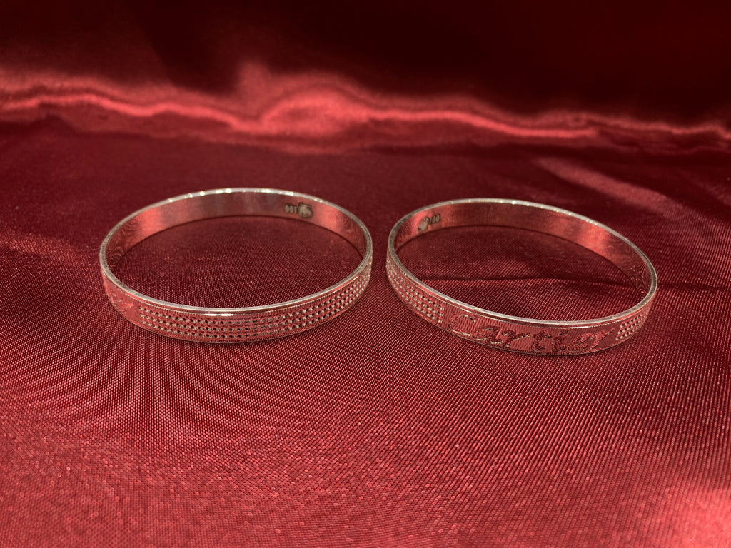 Traditional silver bangles B29