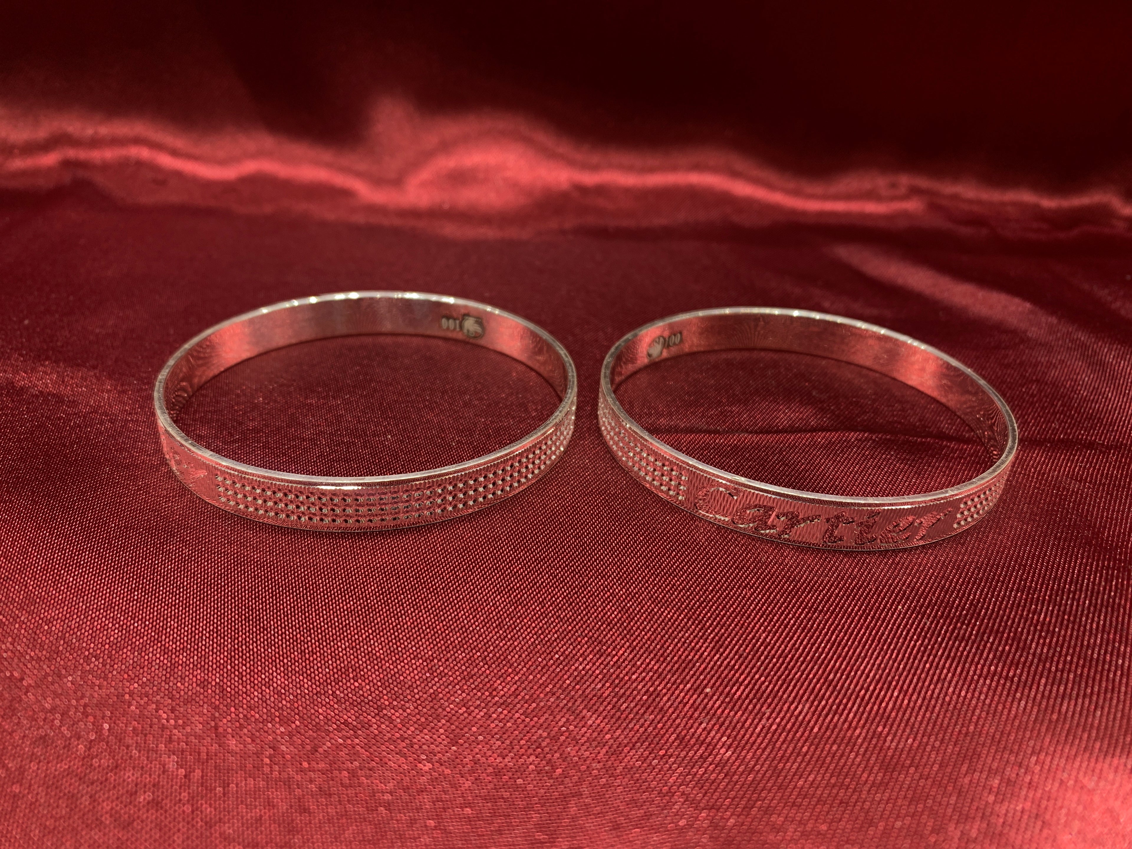 Traditional silver bangles B29