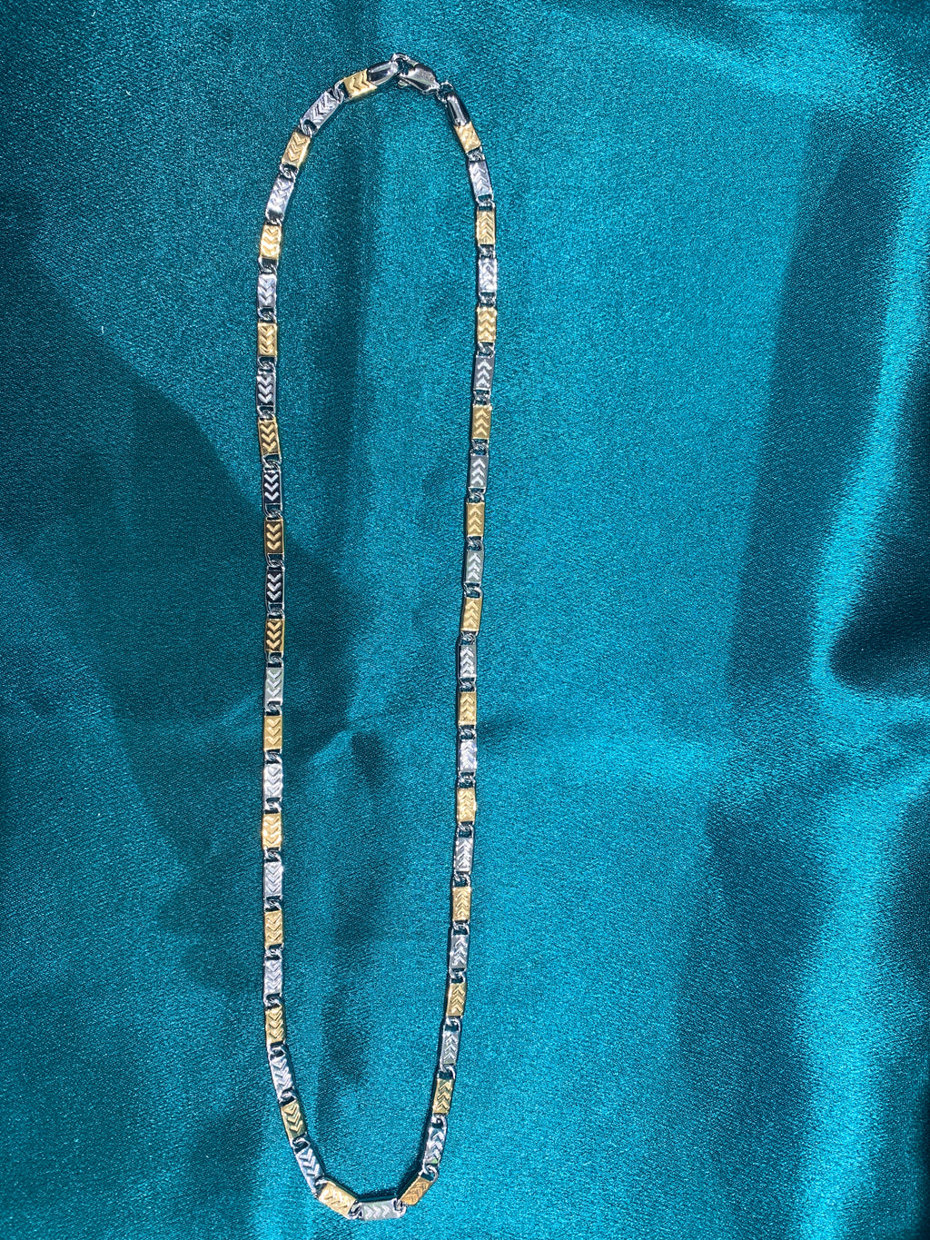 4mm Arrow design two tone silver chain