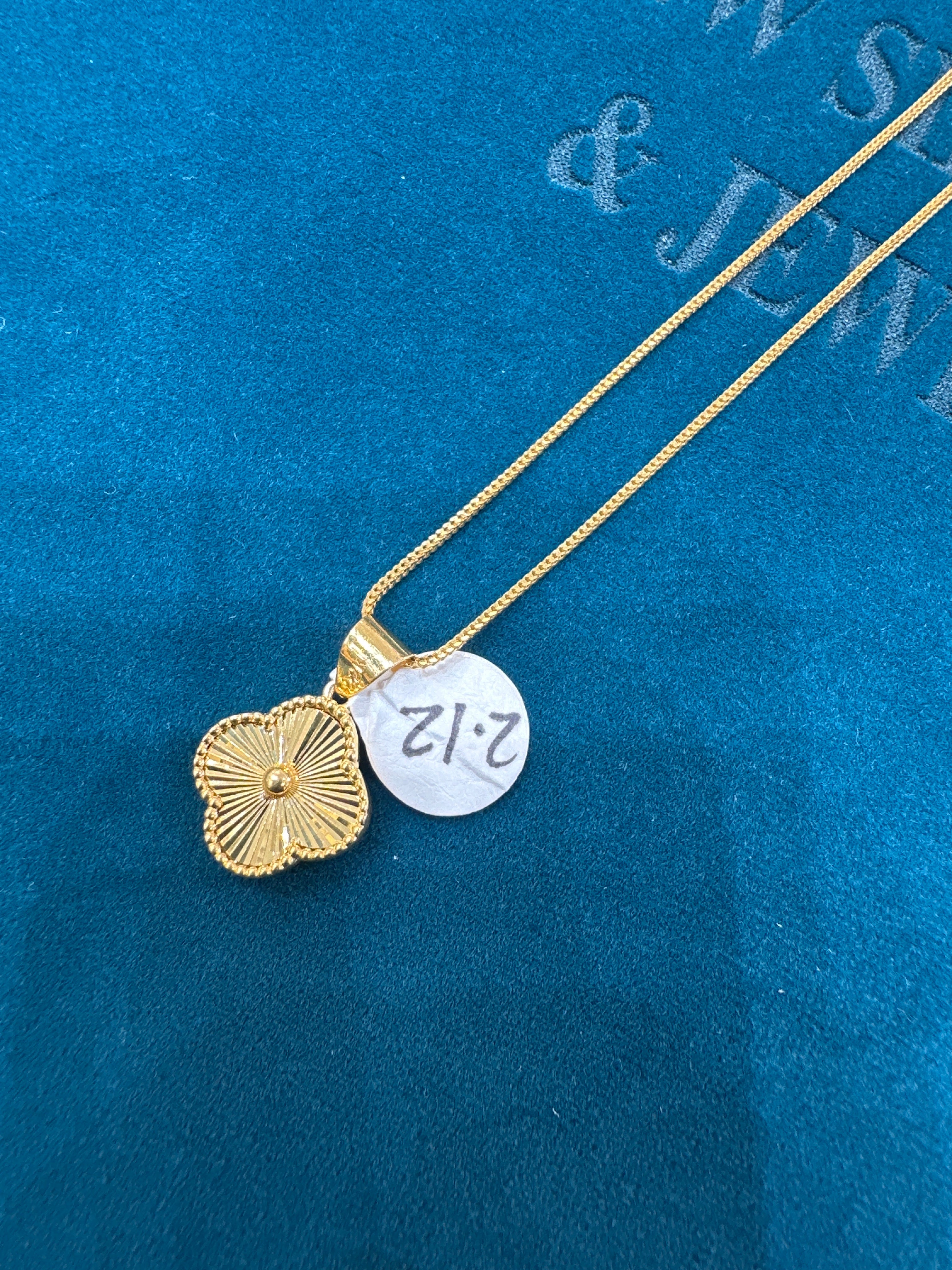 22K Gold Chain (van cleef design)