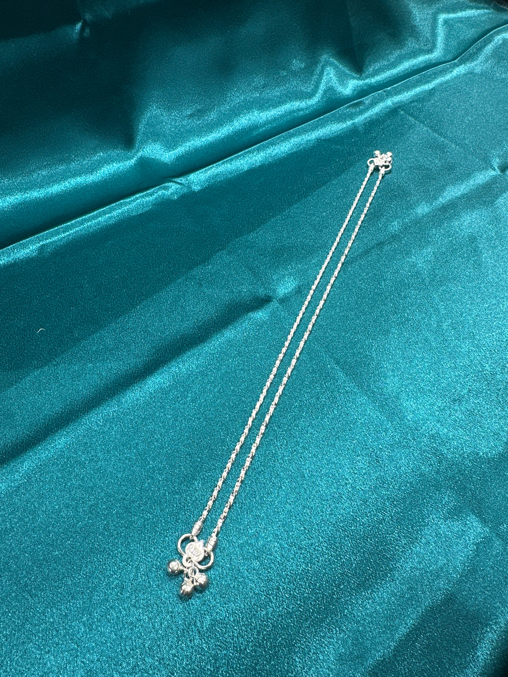Fancy Lightweight Silver Anklets In a Twisted Rope Design