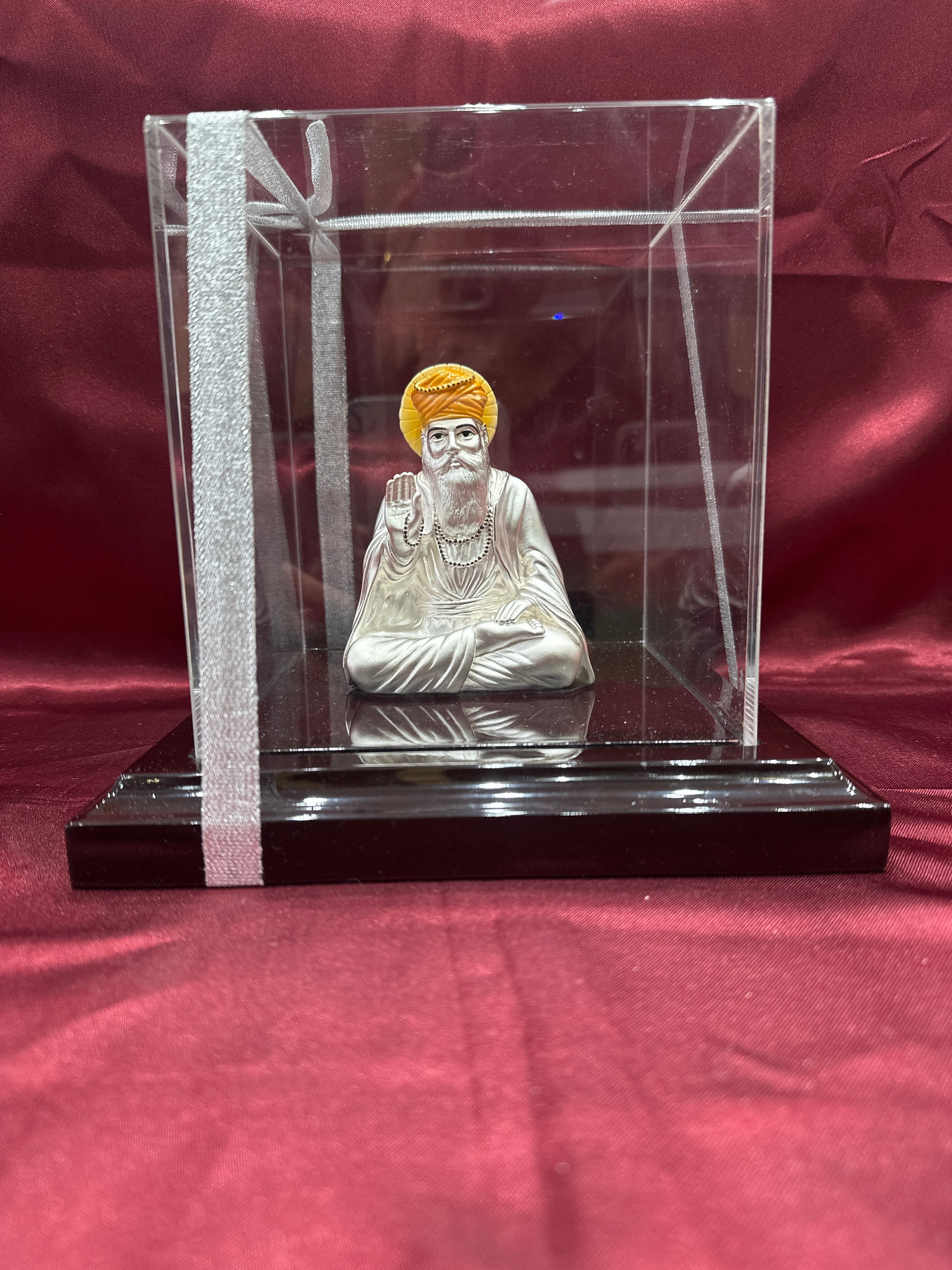 Pure Silver Guru Nanak Dev Ji Idol (Murti)