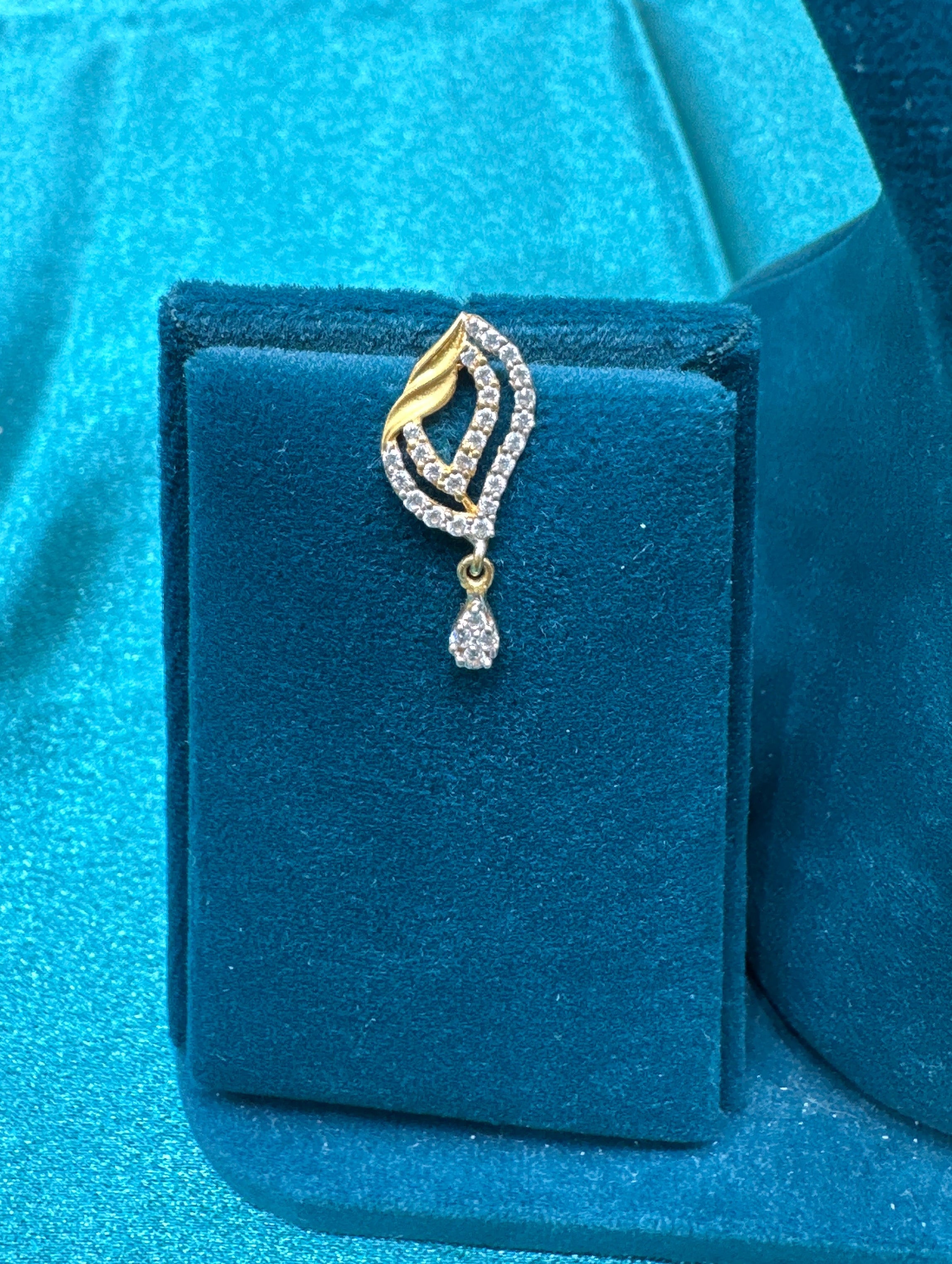 22k Gold Designer Necklace