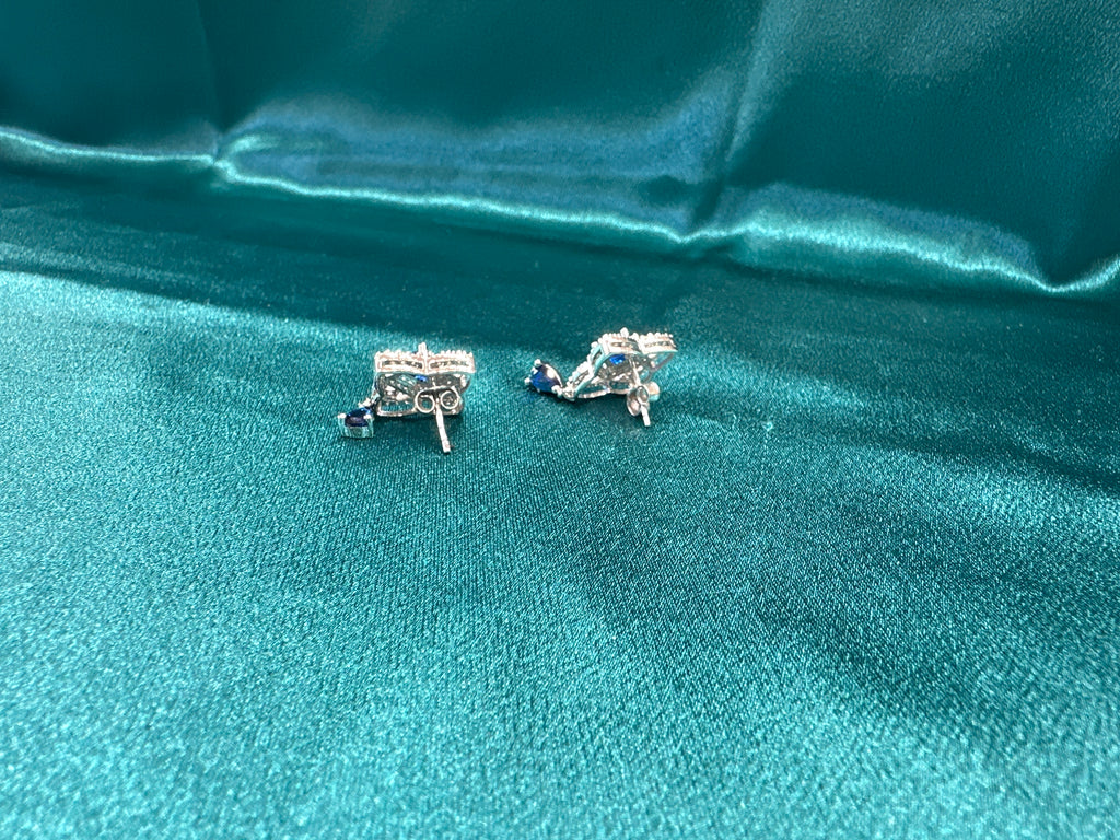 Women’s Fancy Silver pendant set