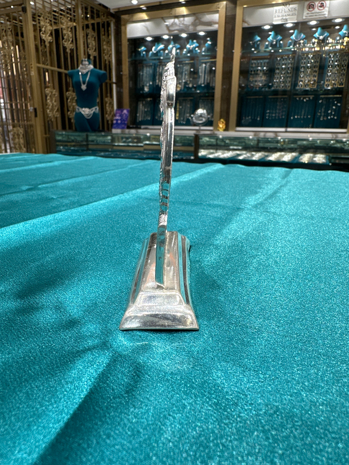 Silver Rada Krishan Ji Idol