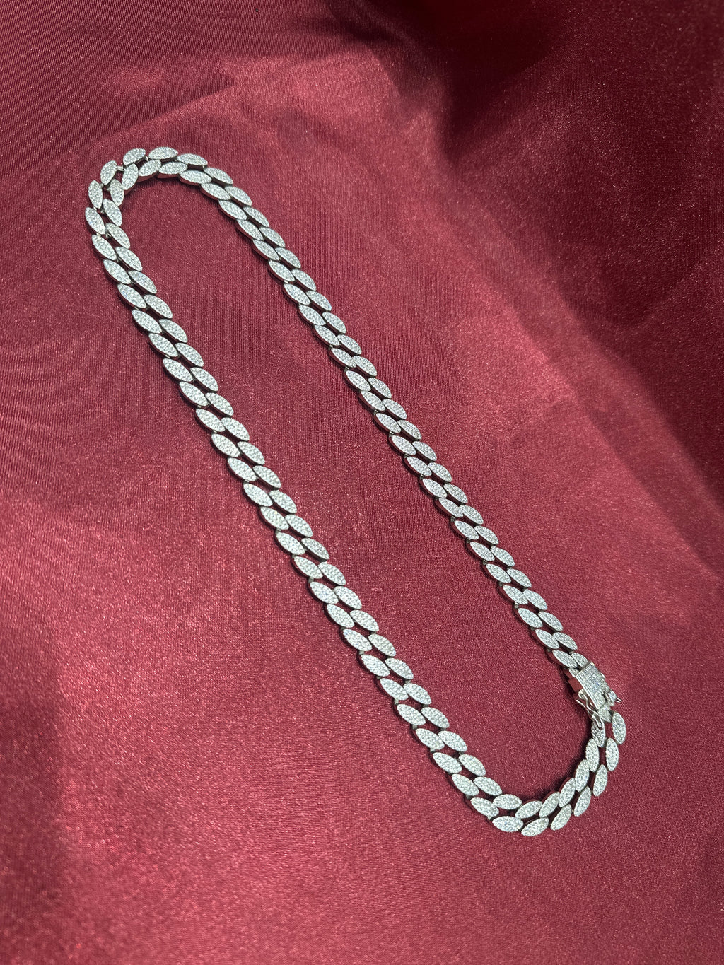 Men’s iced out silver 925 chain W/ CZ diamonds (8mm)