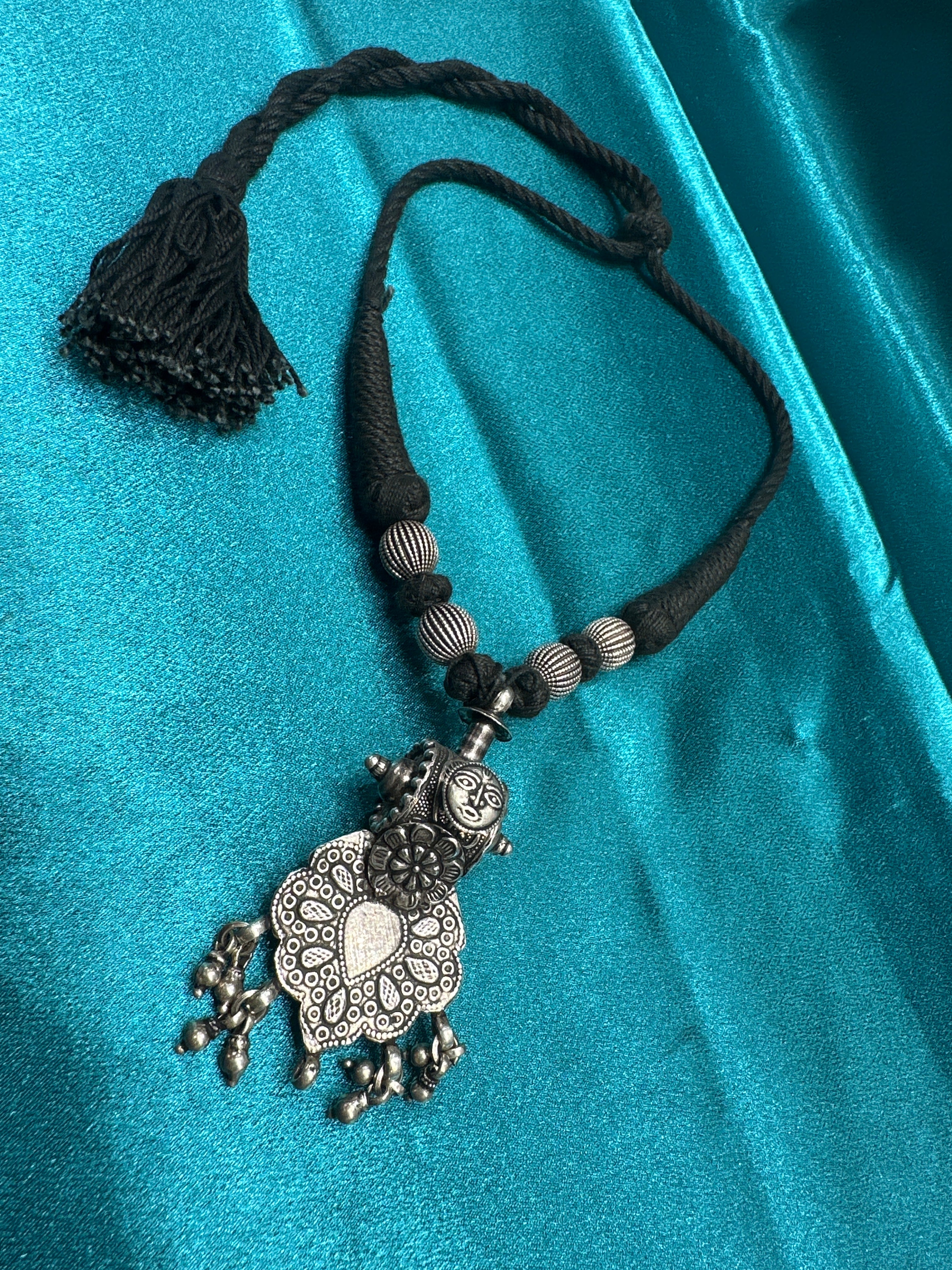 Antique Style Designer Silver necklace