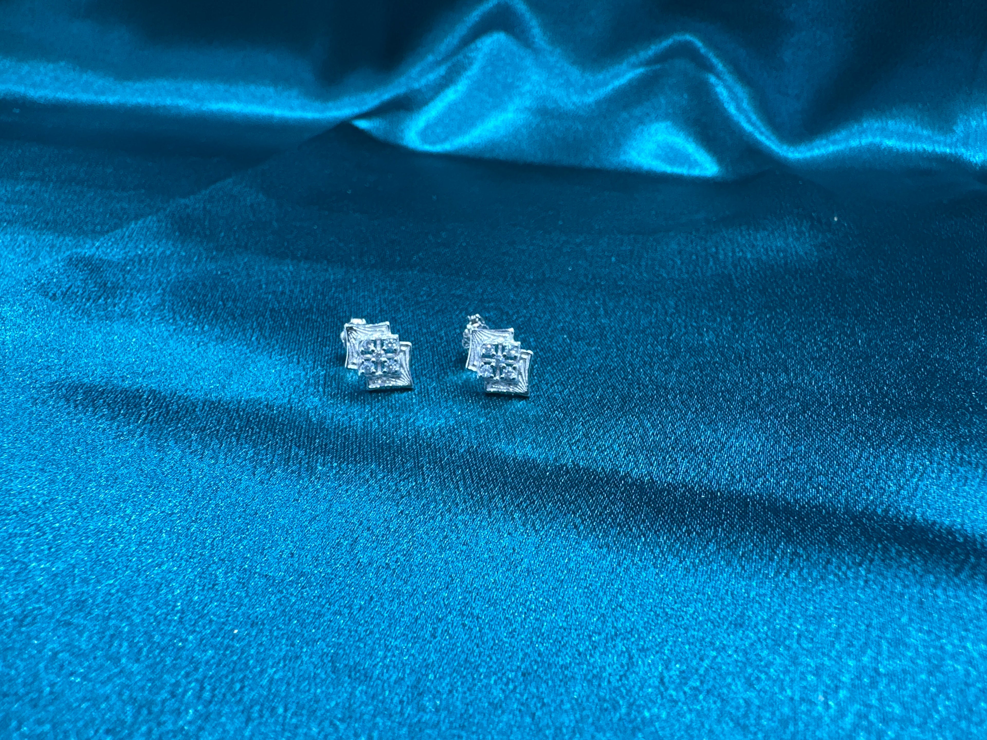 Women’s Fancy Silver pendant set