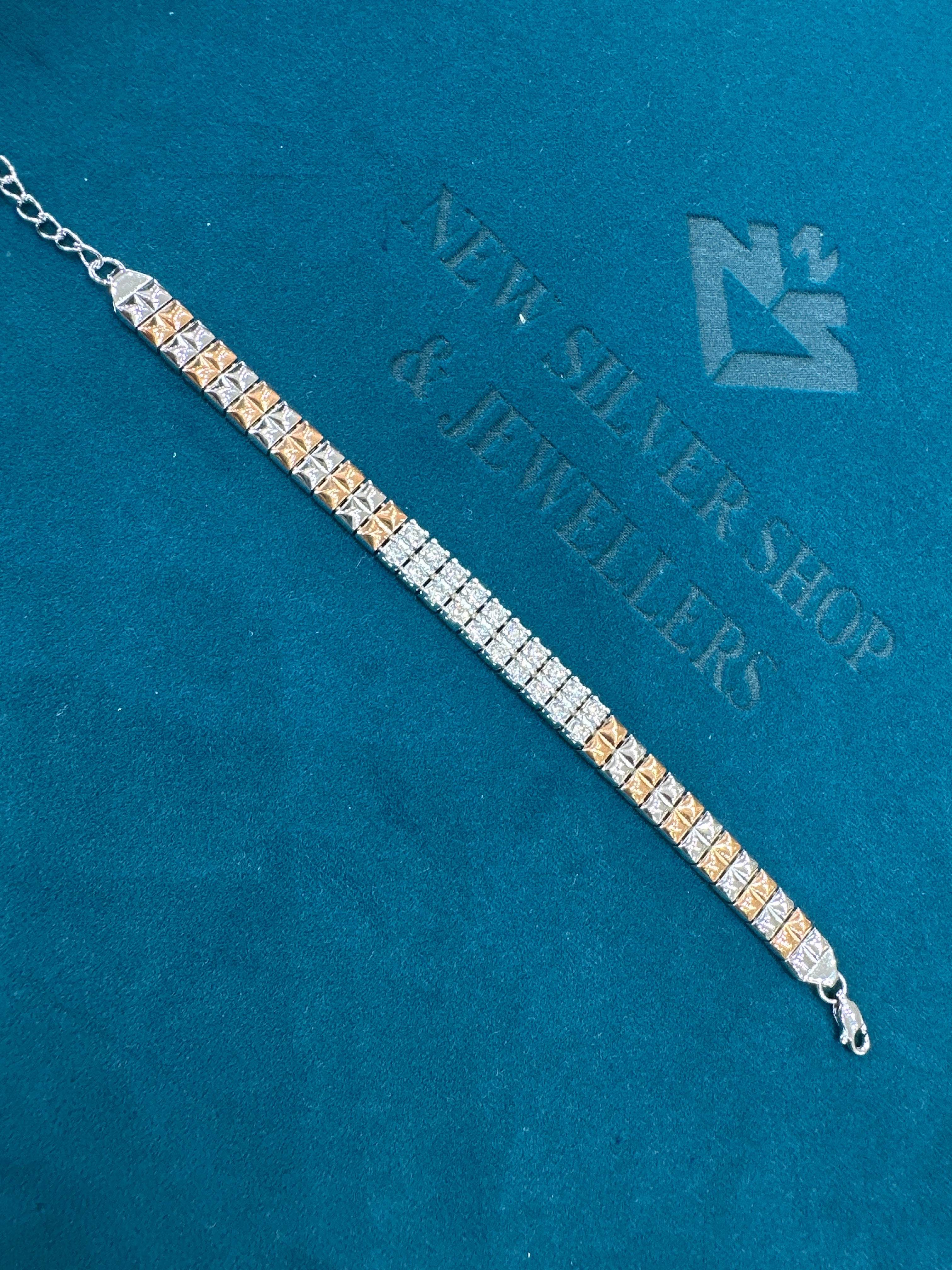 Men’s iced out silver 925 bracelet w/ CZ diamonds (7mm)