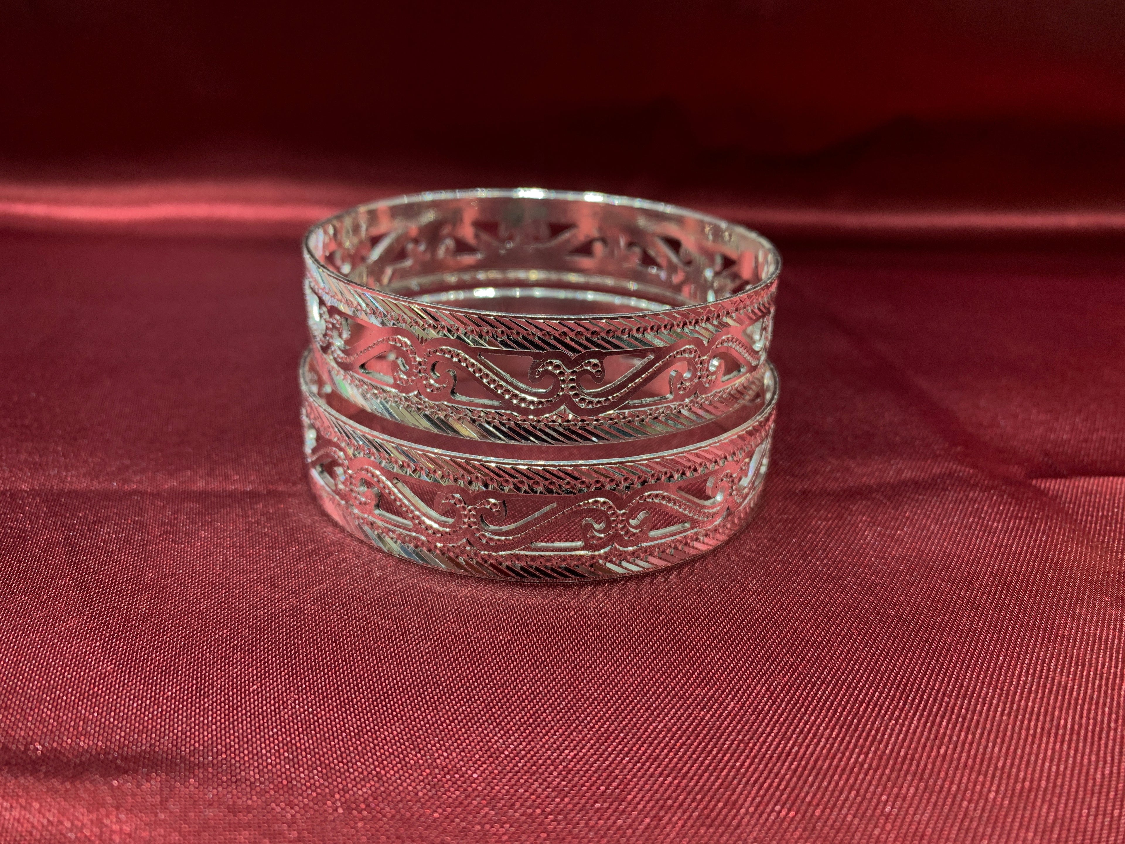 Traditional silver bangles B14