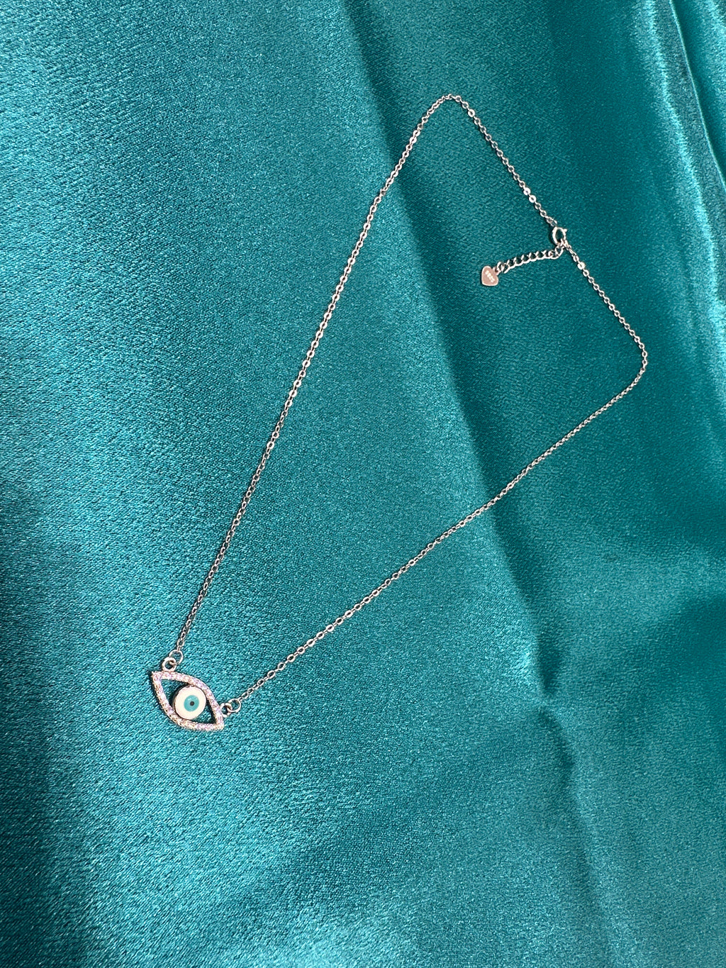 Women’s Fancy Silver pendant chain