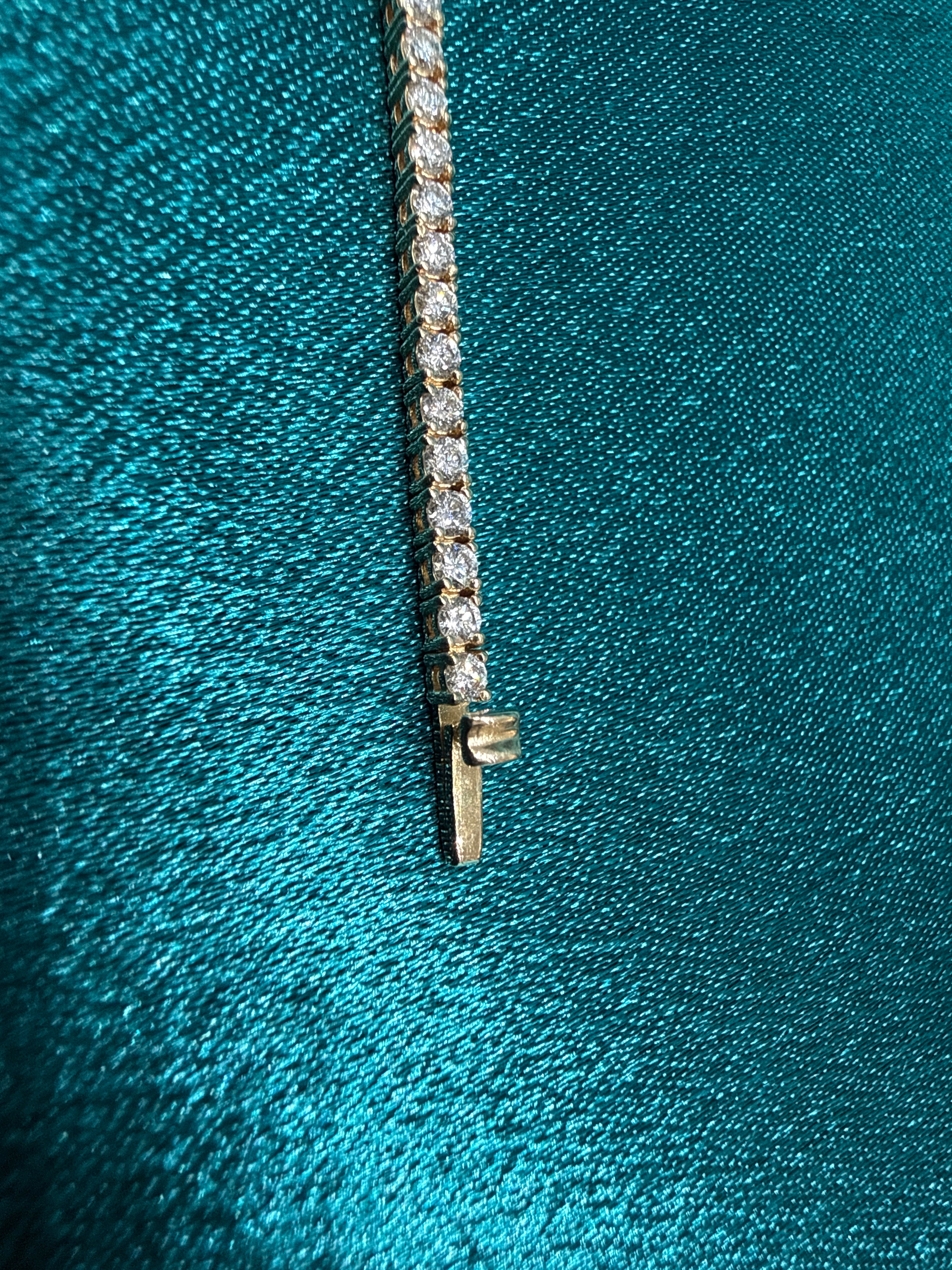 VVS Diamond Tennis Bracelet 2 Carat (7”)