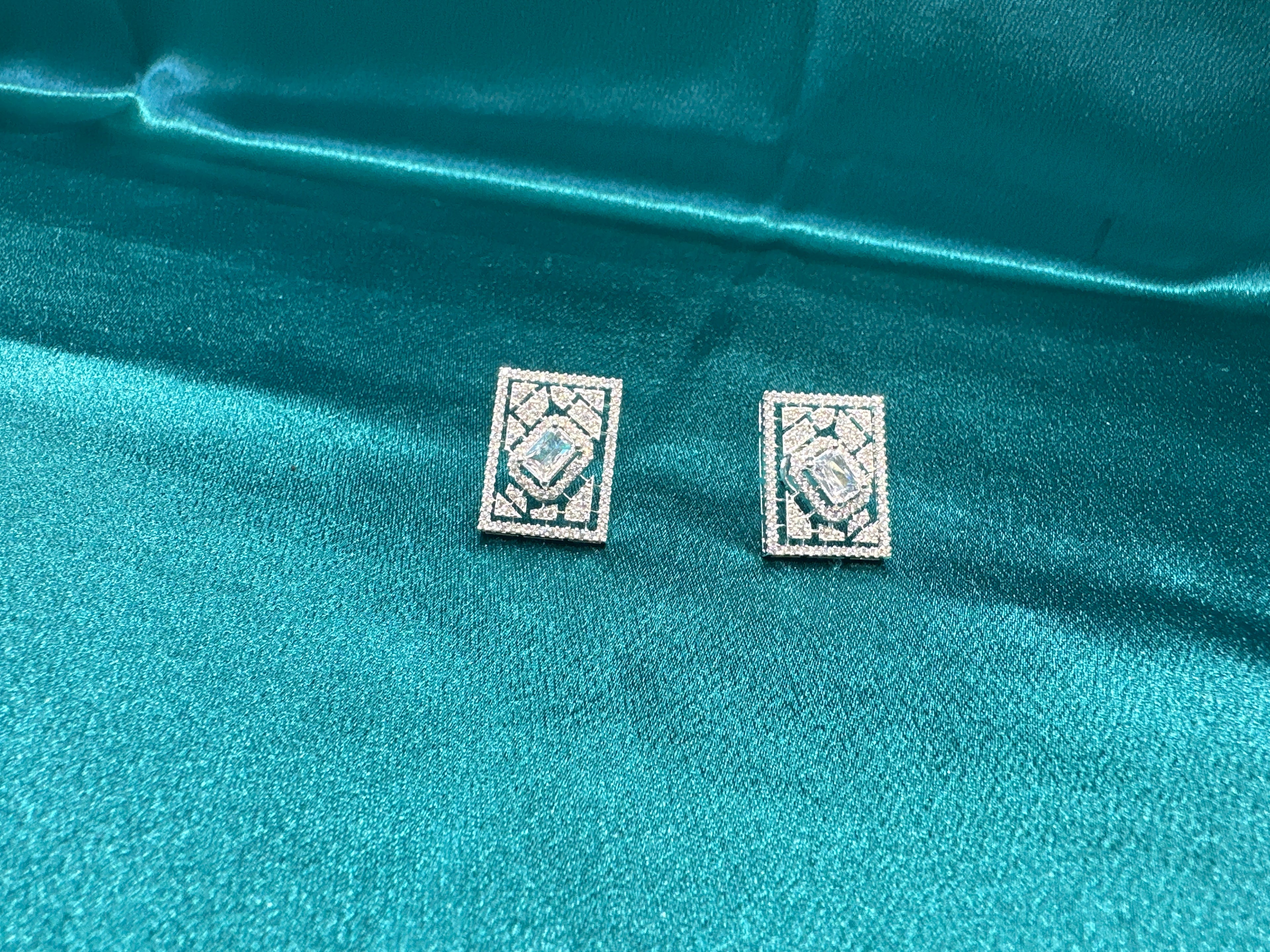 Women’s Fancy Silver pendant set