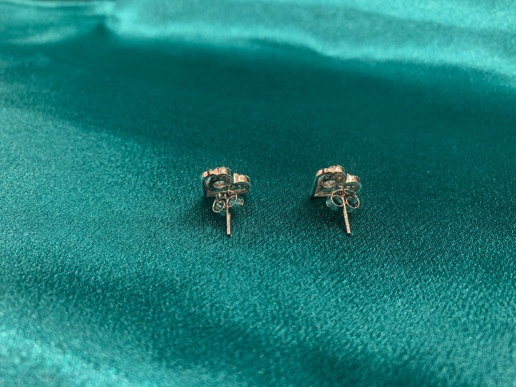 Women’s Fancy Silver pendant set