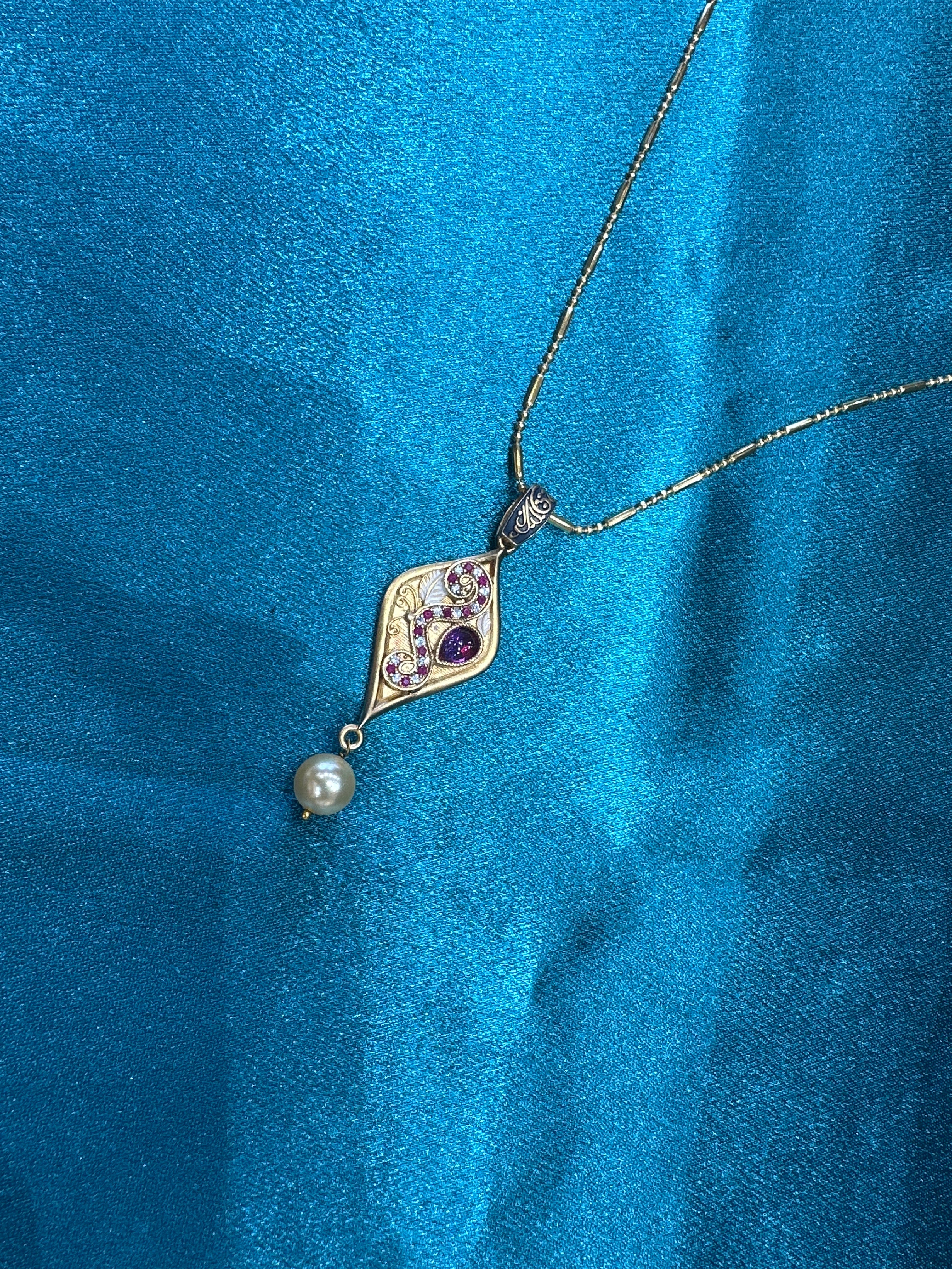 Women’s Fancy Silver pendant set