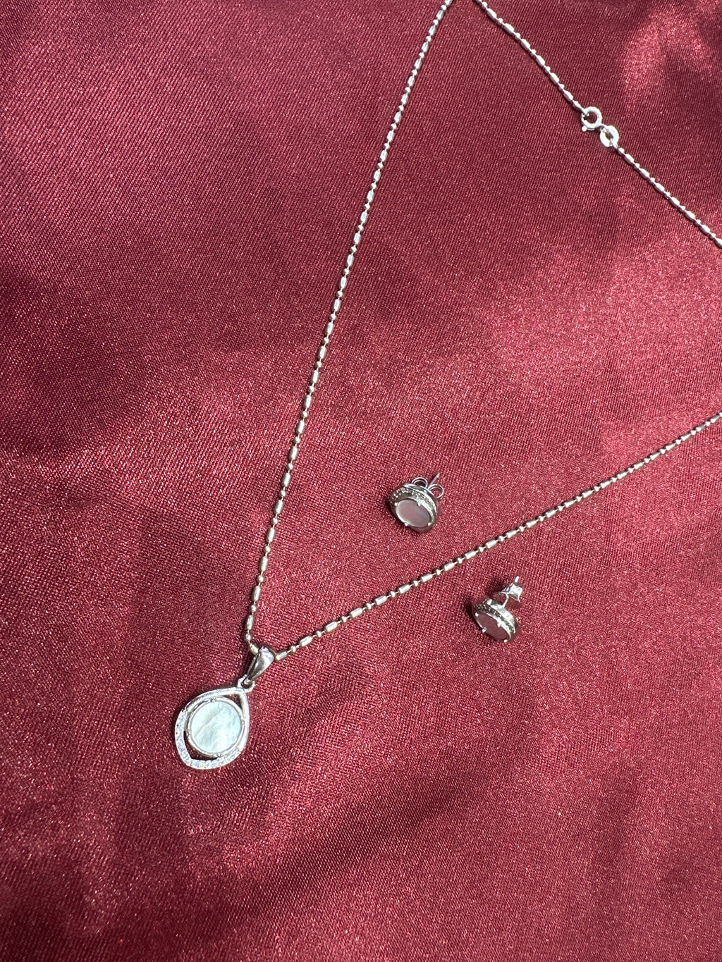 Women’s Fancy Silver pendant set