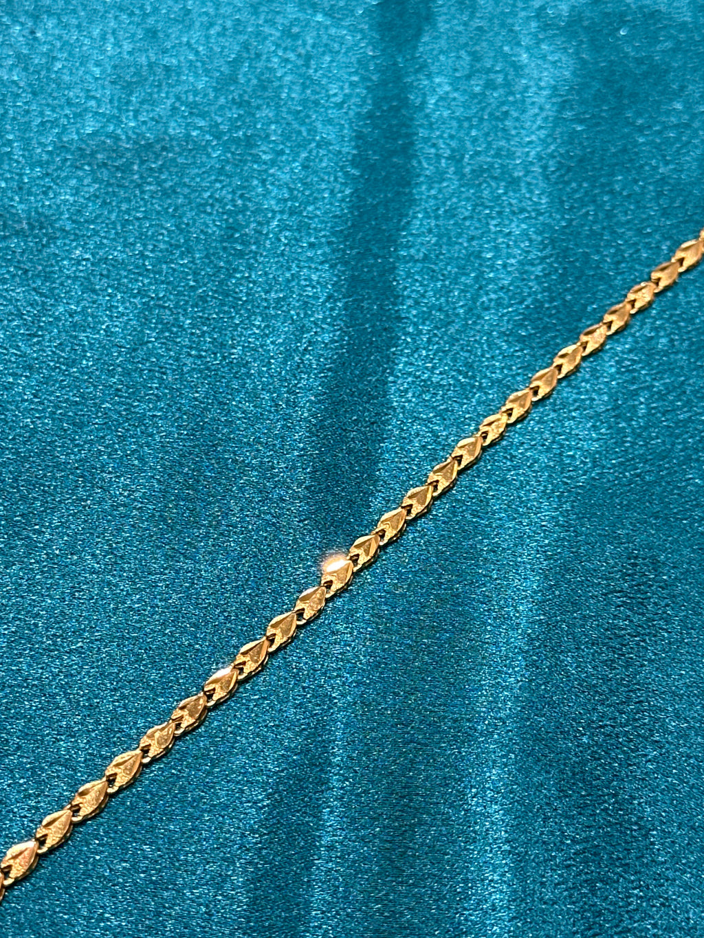 22K Gold Bracelet With Designer Link Design