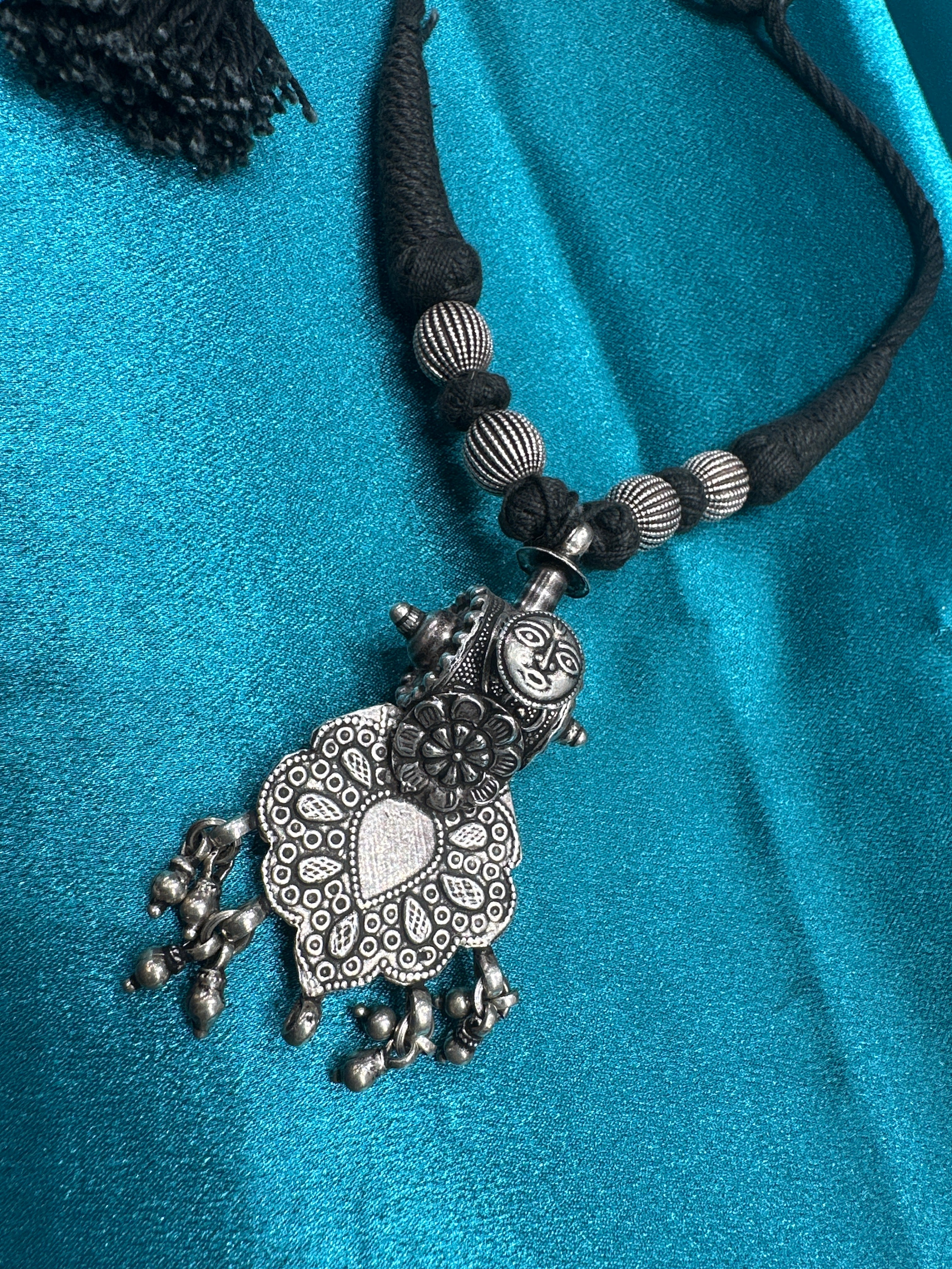 Antique Style Designer Silver necklace