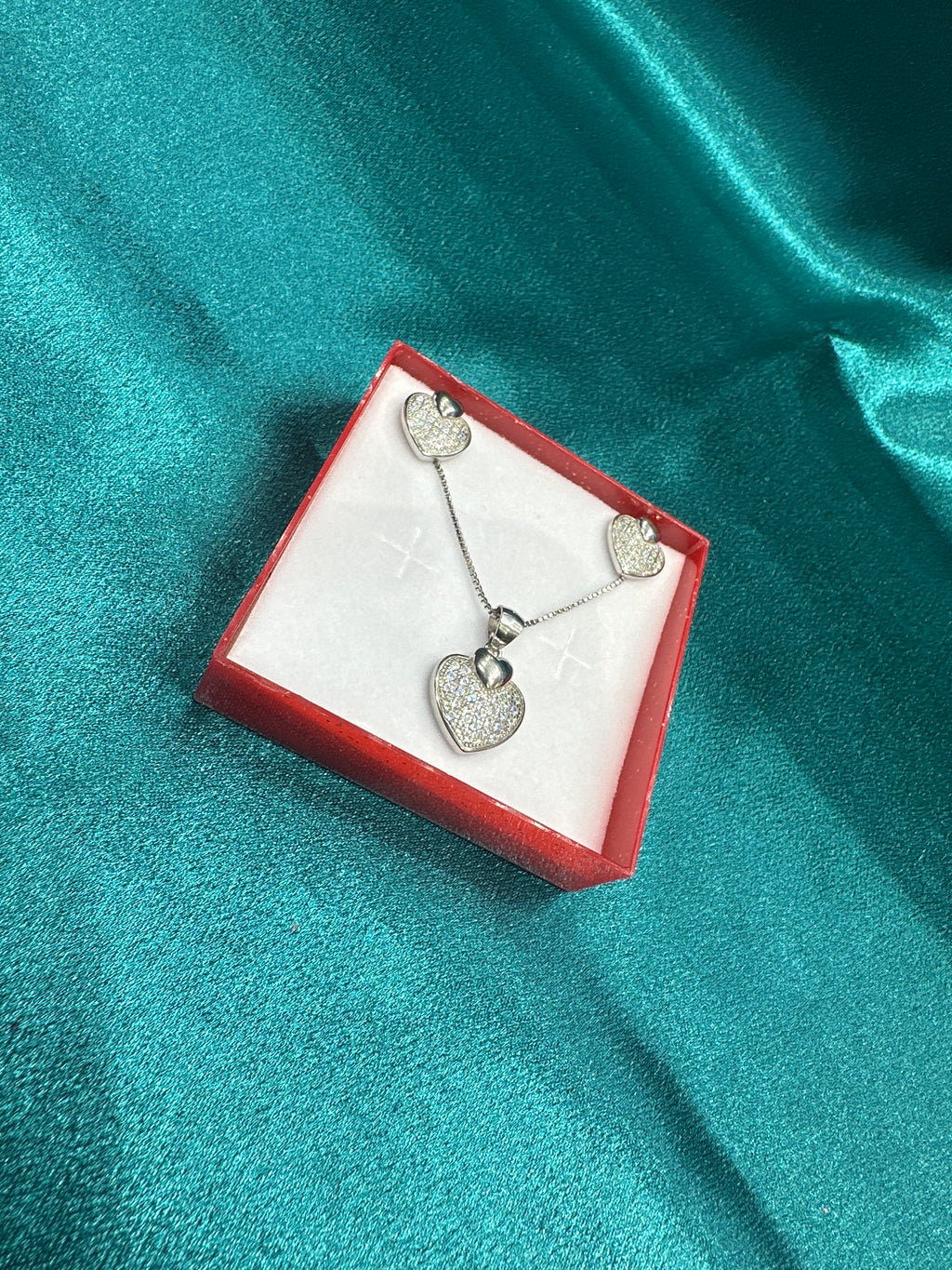 Women’s Fancy Silver pendant set