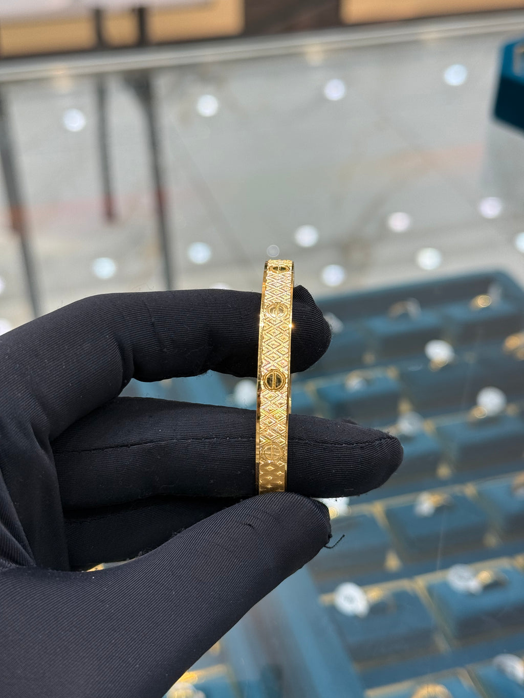 22k Gold Designer Bangle