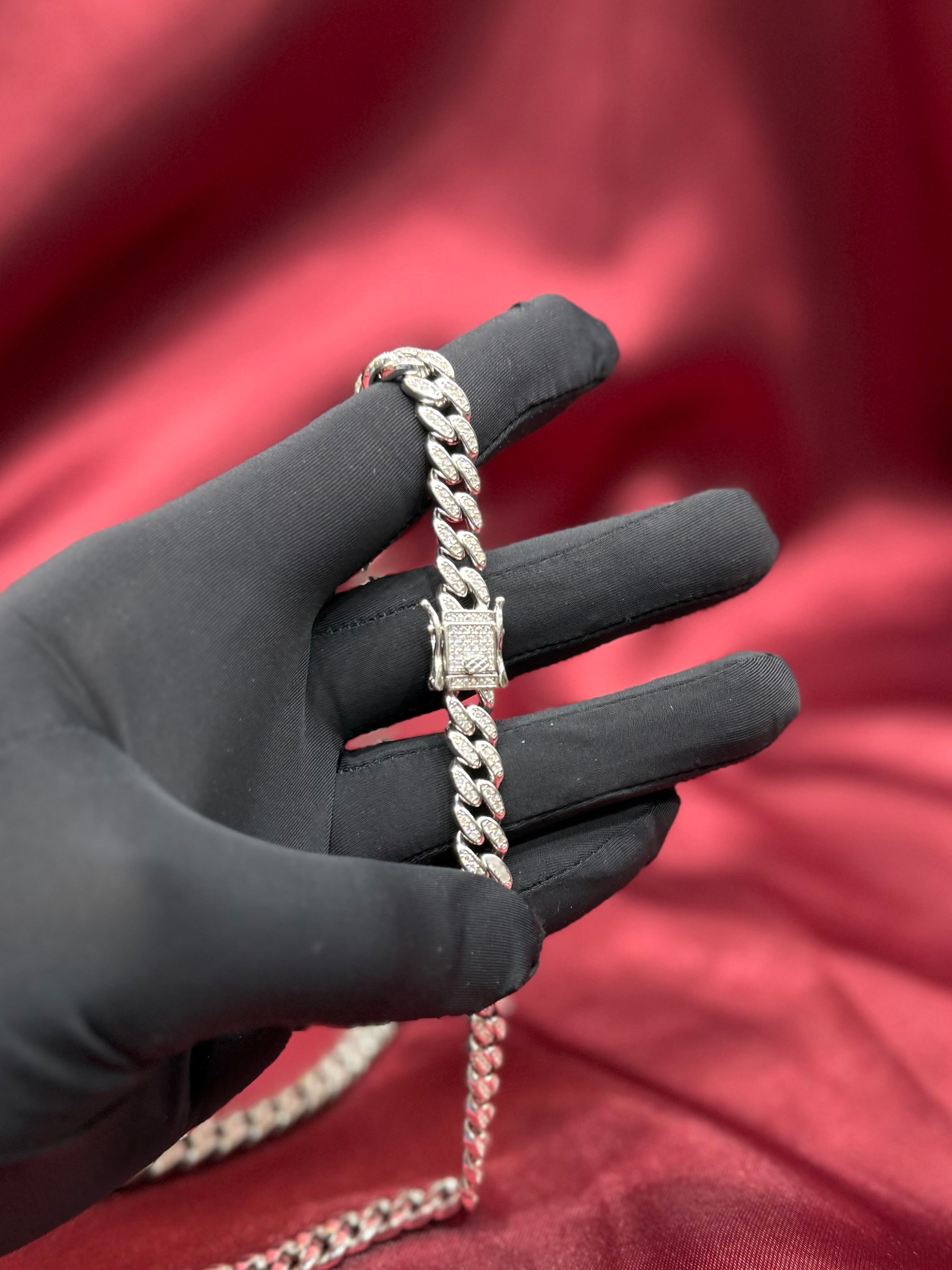 Men’s iced out silver 925 chain W/ CZ diamonds (8mm)