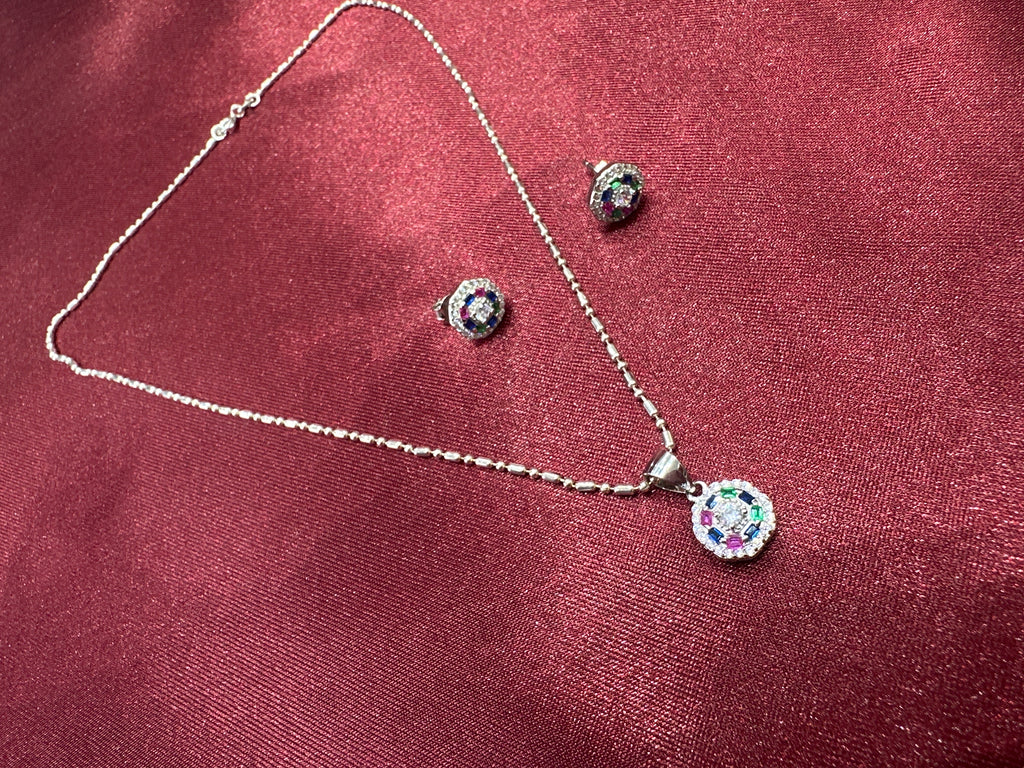 Women’s Fancy Silver pendant set