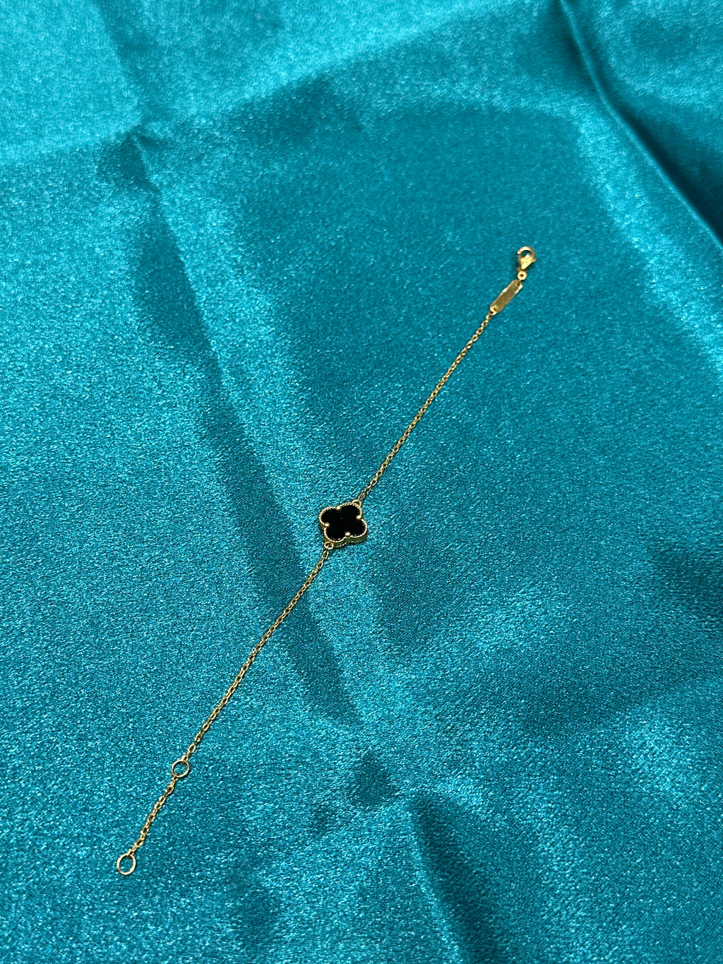 22K Gold Bracelet 1 Black Clover Design