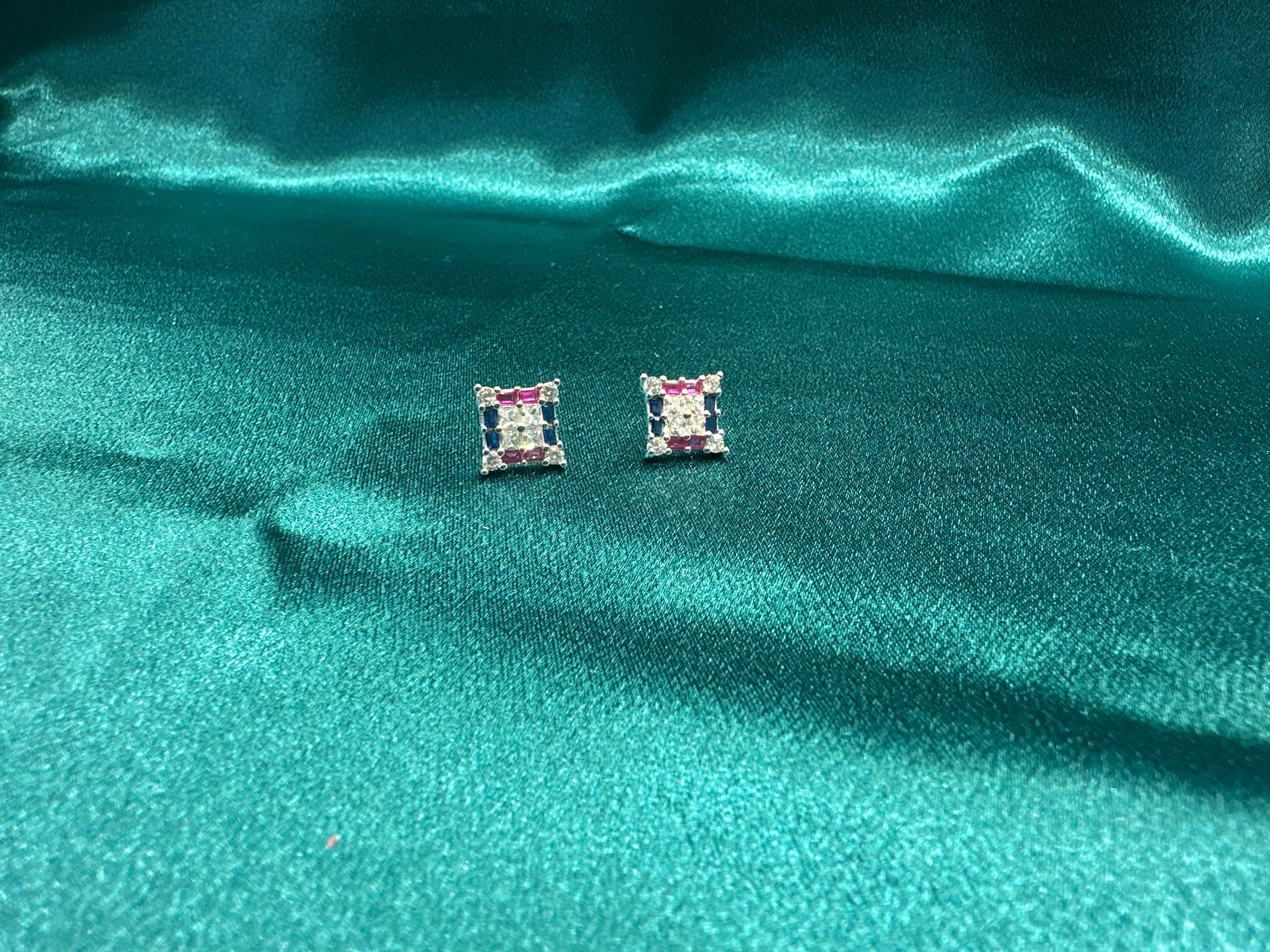 Women’s Fancy Silver pendant set