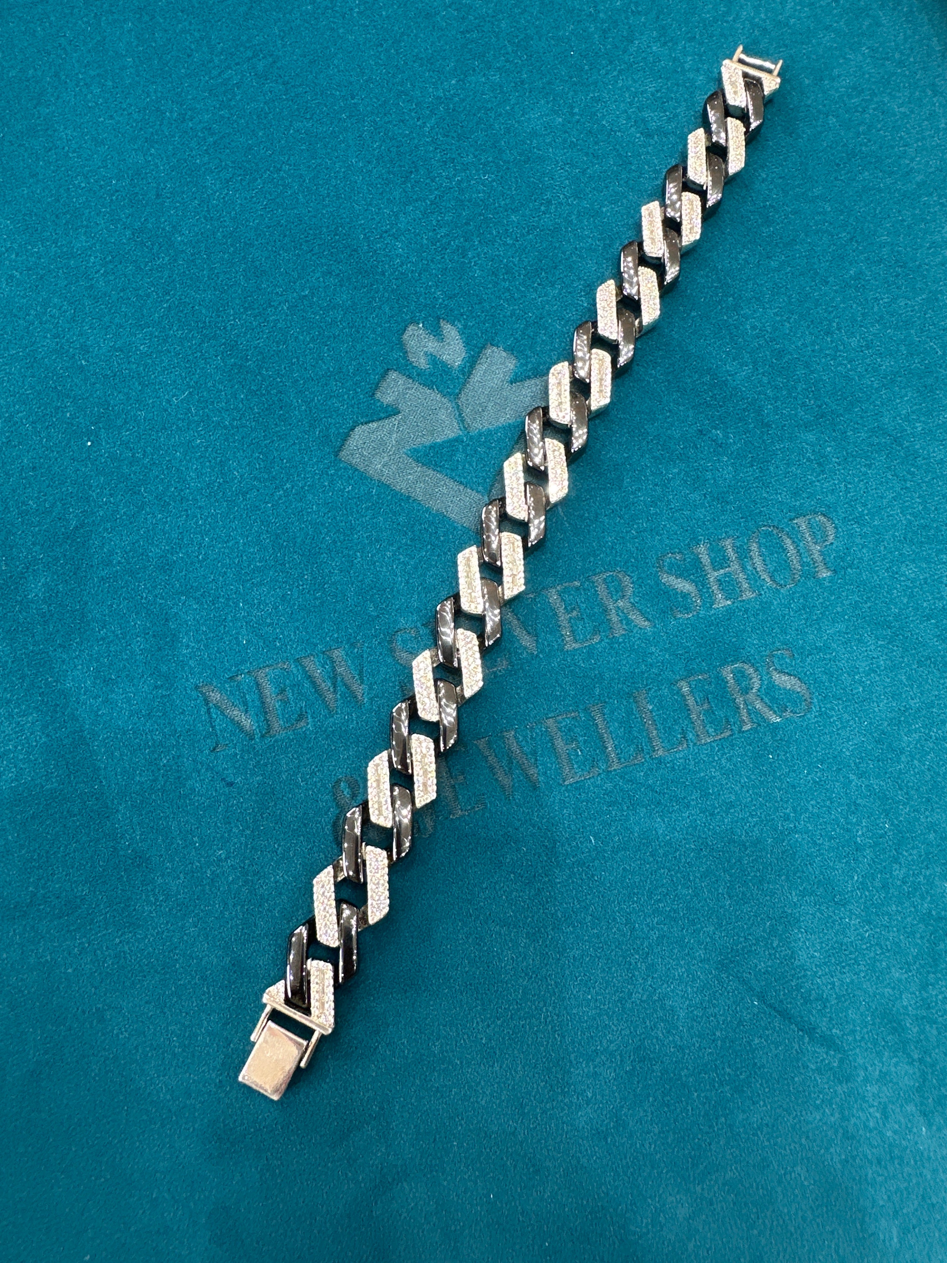 Men’s iced out silver 925 bracelet w/ CZ diamonds (13mm)
