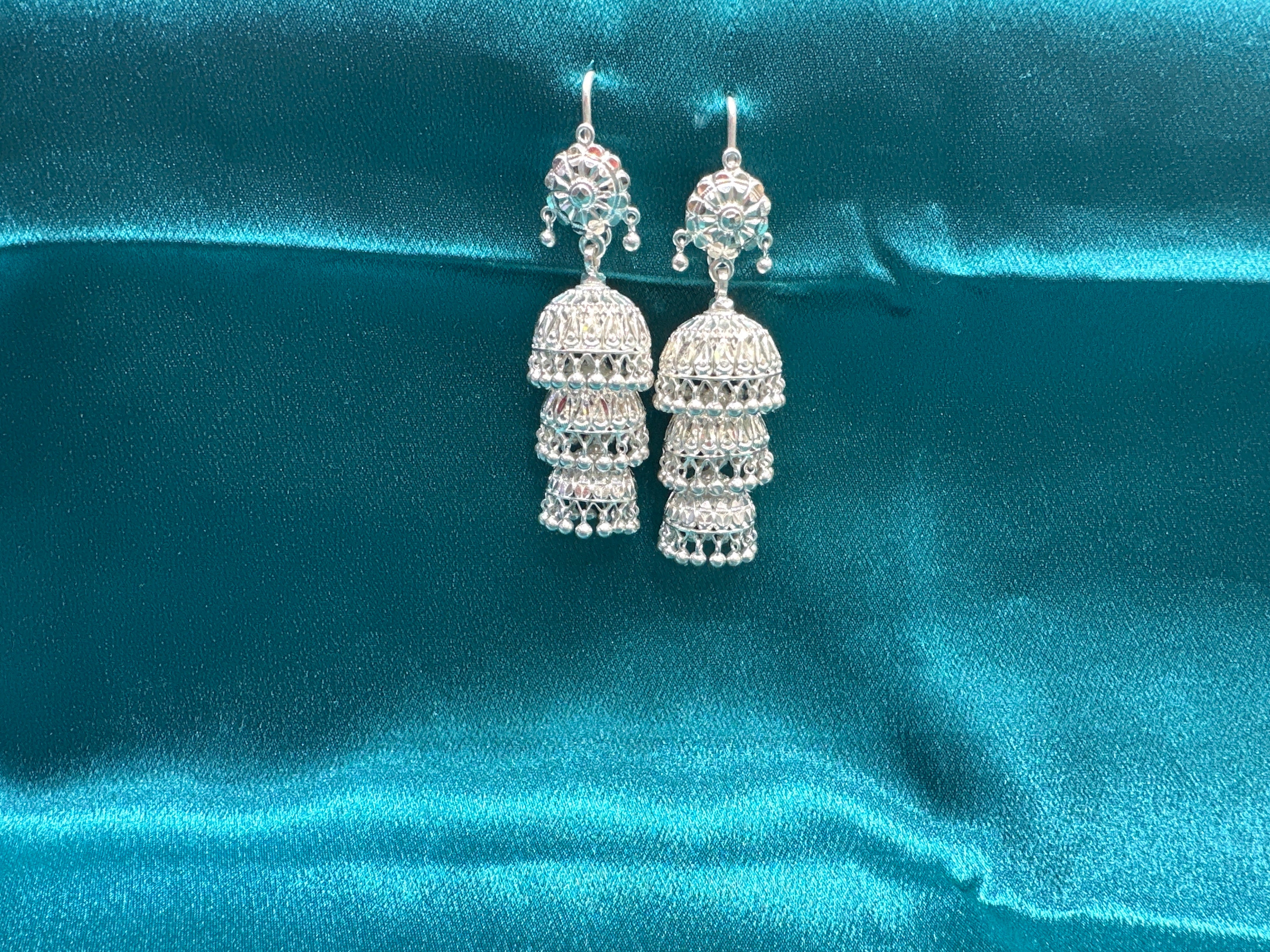 Women’s Silver Jhumki (Earring)