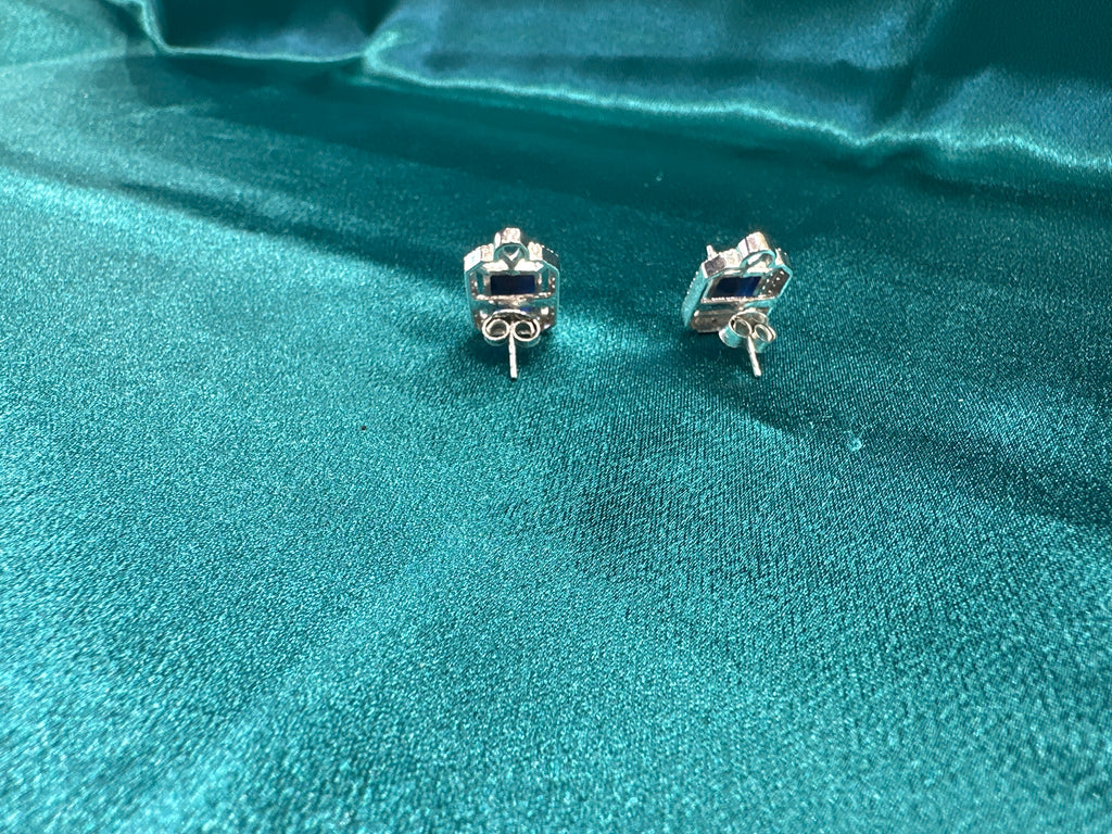 Women’s Fancy Silver pendant set
