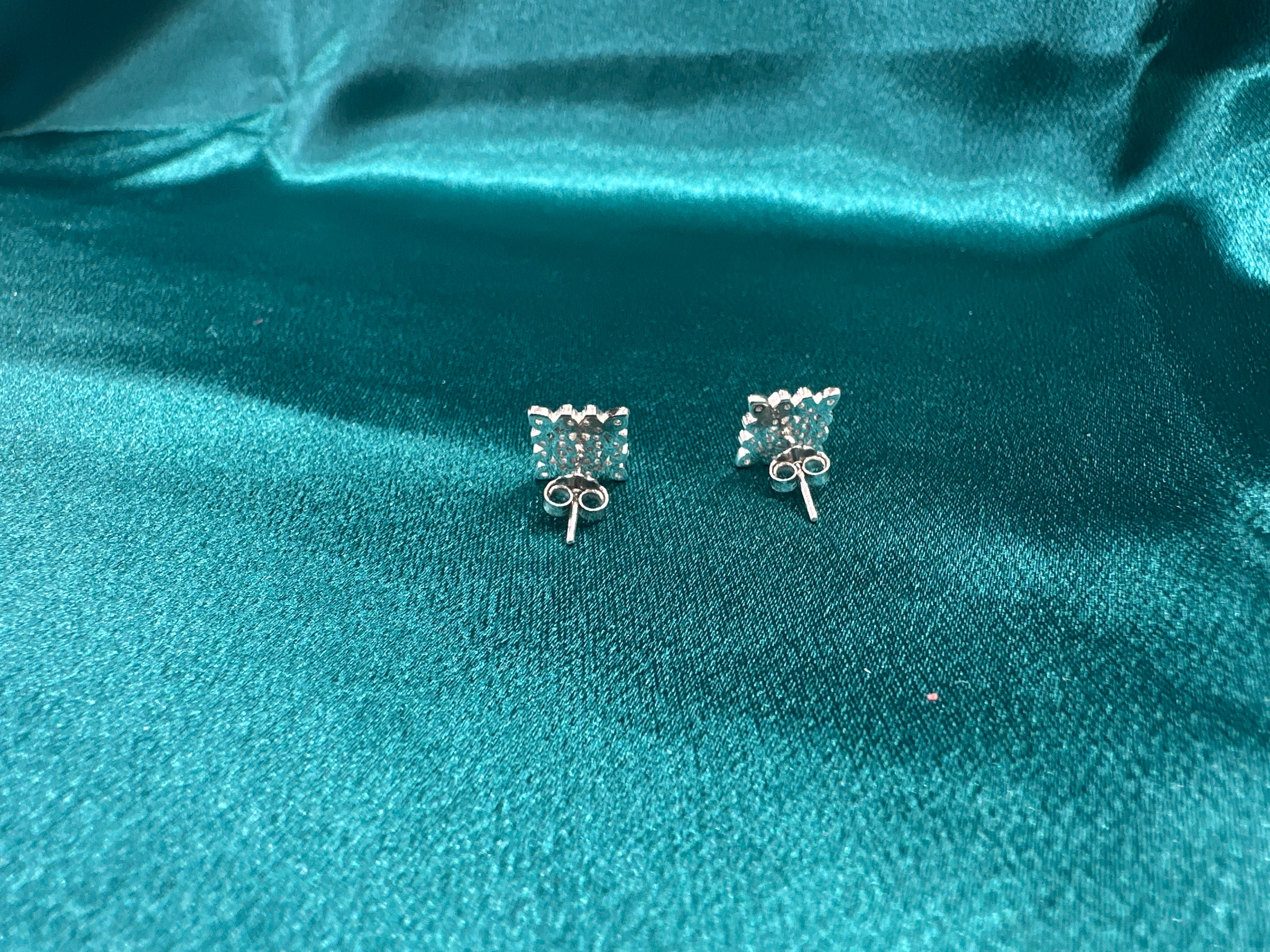 Women’s Fancy Silver pendant set