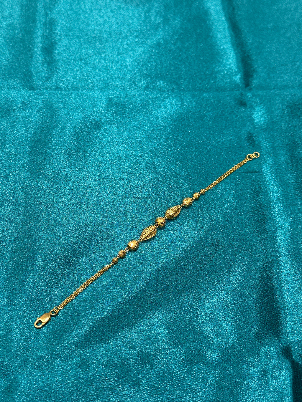 22K Gold Bracelet With Double chain & Fancy Beading Design In Centre