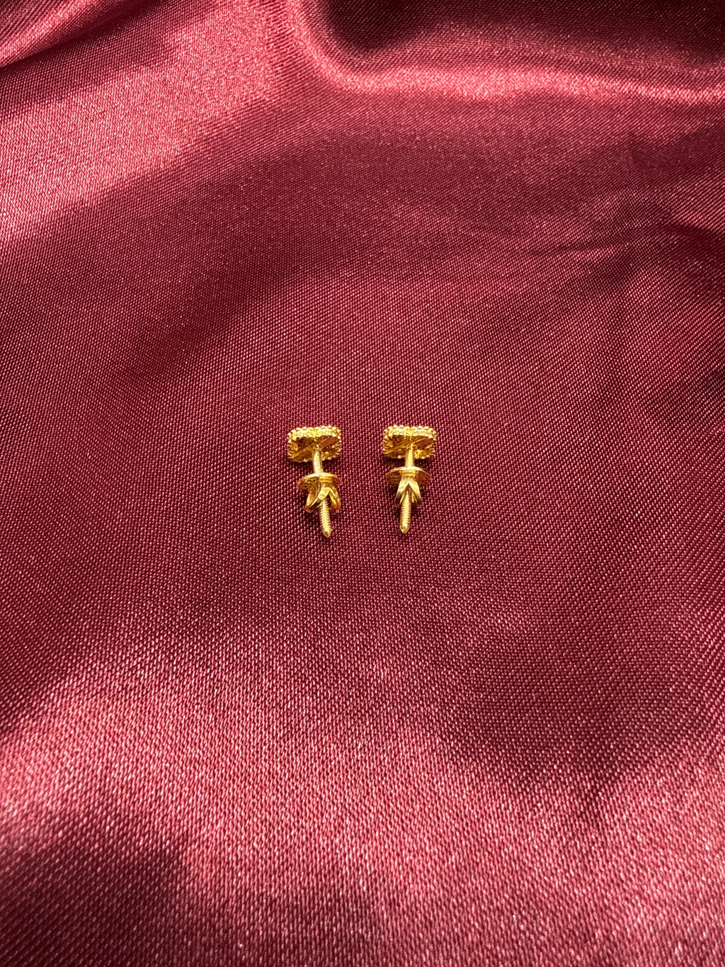 22k Gold Pendant and Earrings