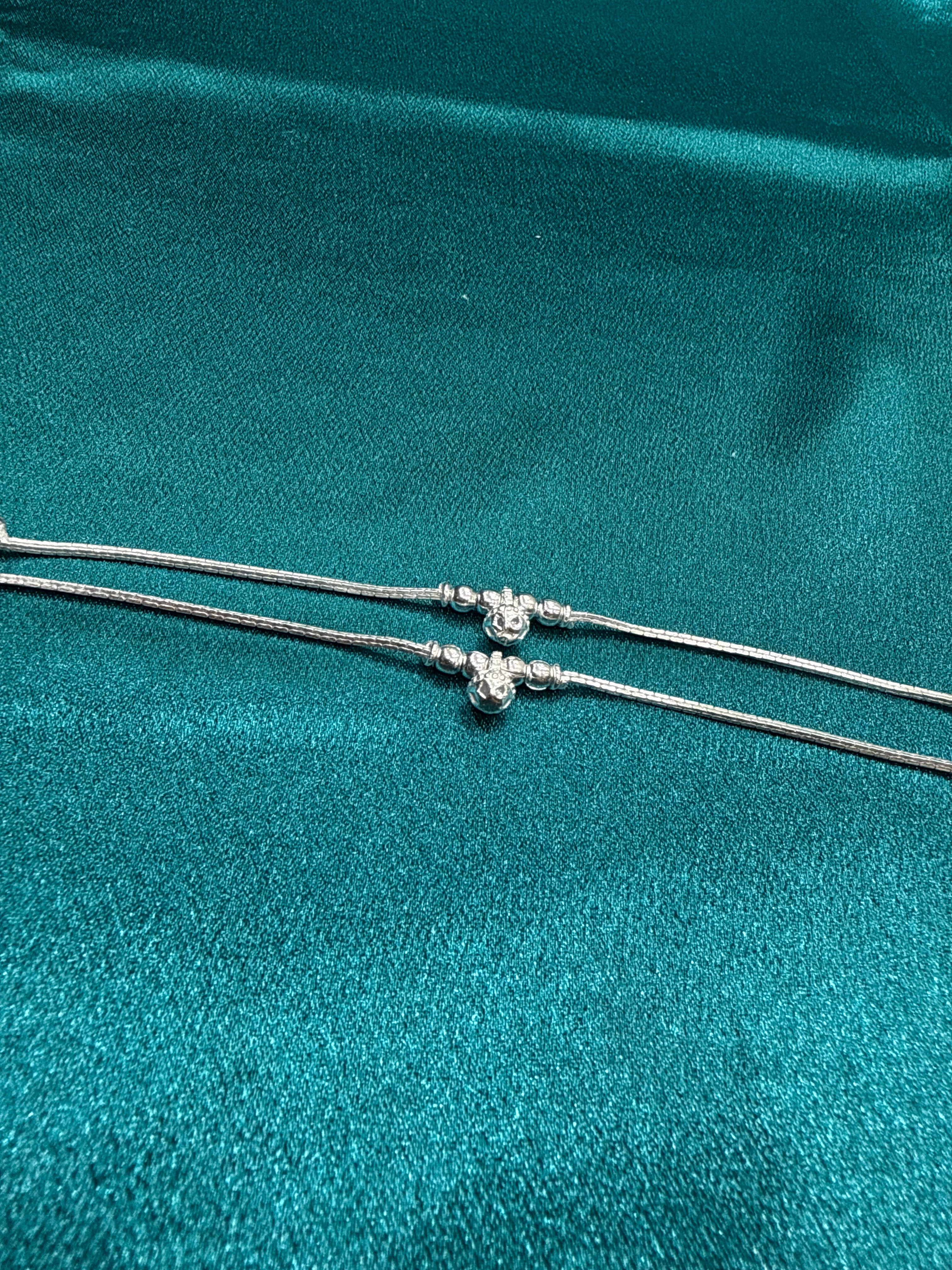 Kids fancy silver anklet with a bell in the centre (1-2 year old)