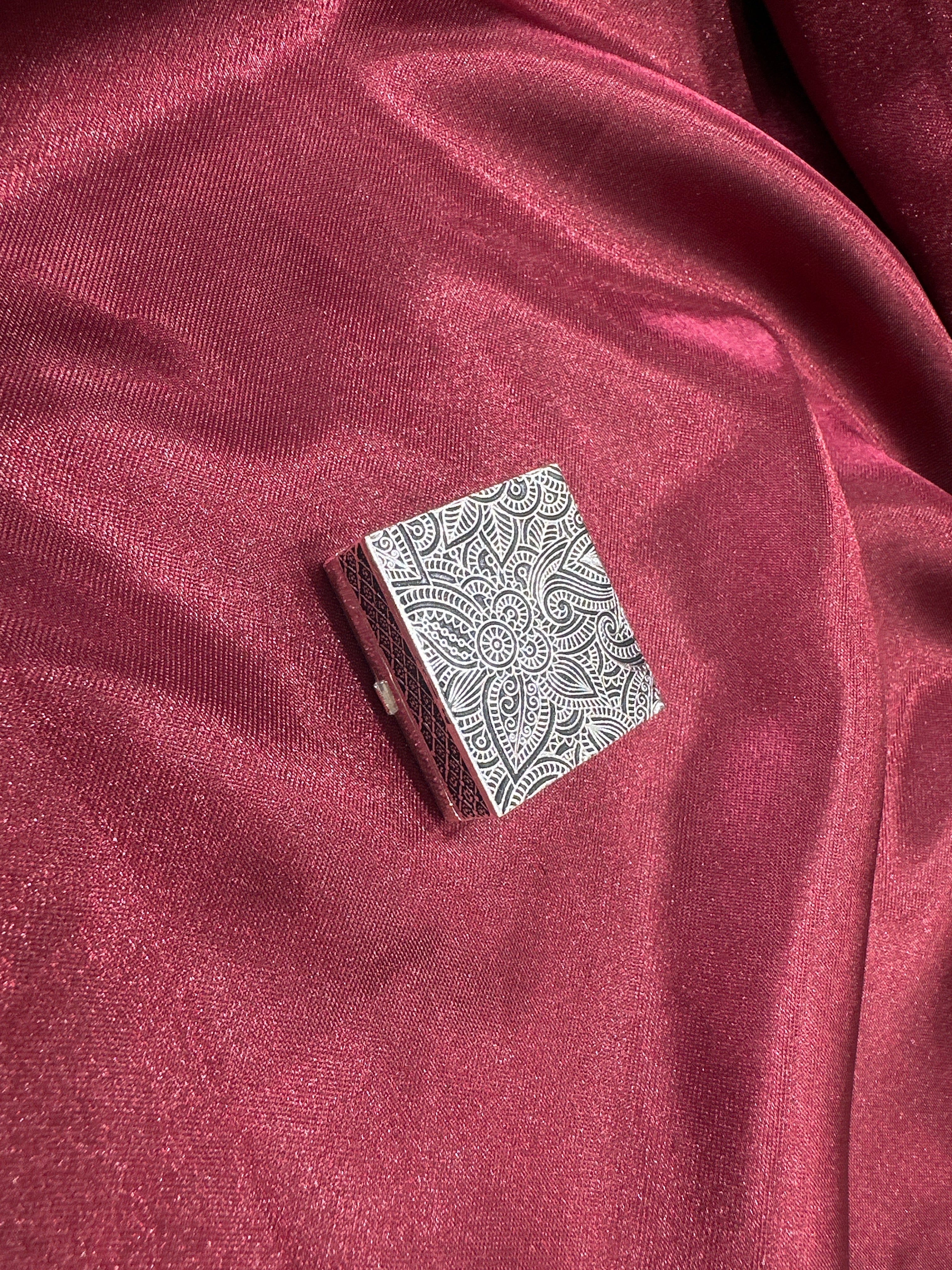 Silver designer box (medium)