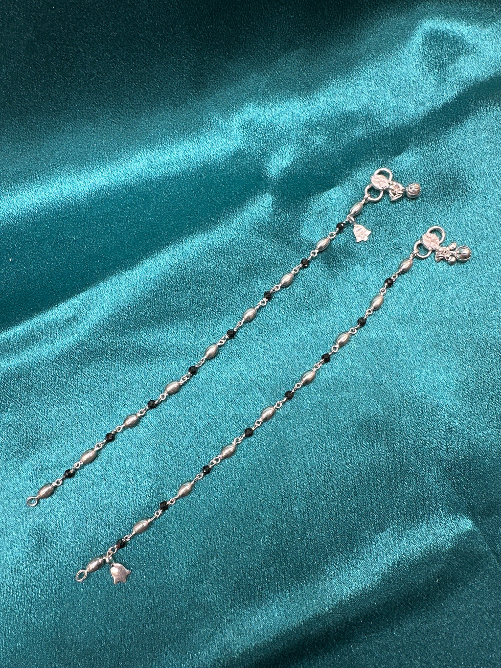 Kids fancy silver anklets (Size: 10-12 year old)
