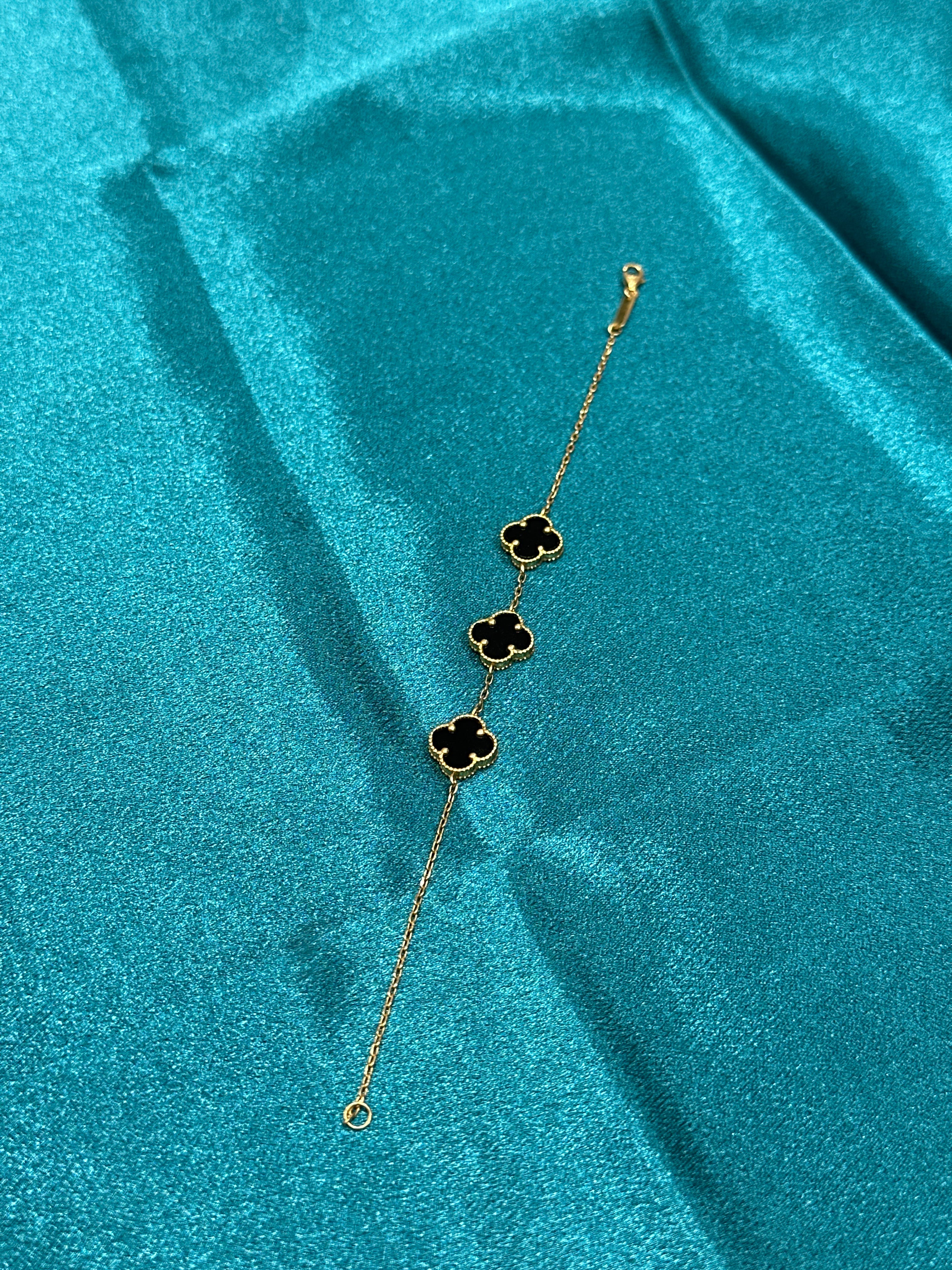 22K Gold Bracelet 3 Clover Black Design