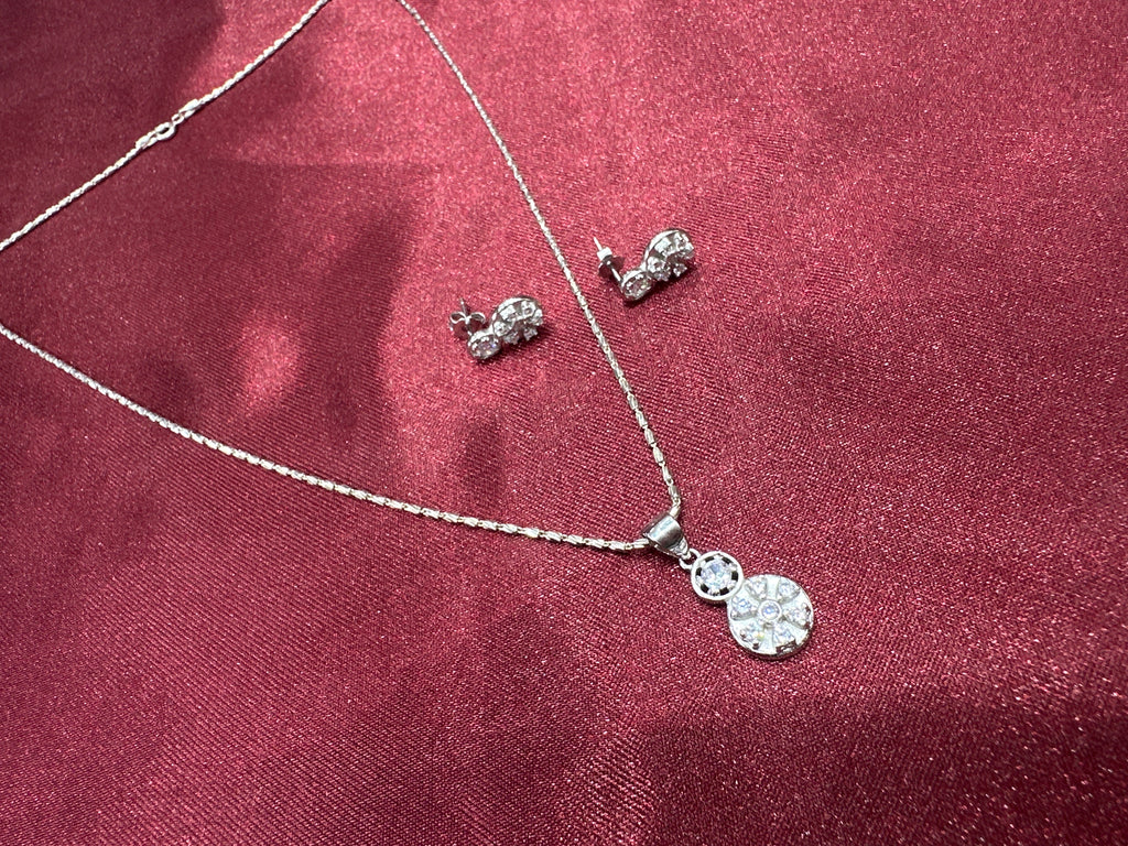 Women’s Fancy Silver pendant set