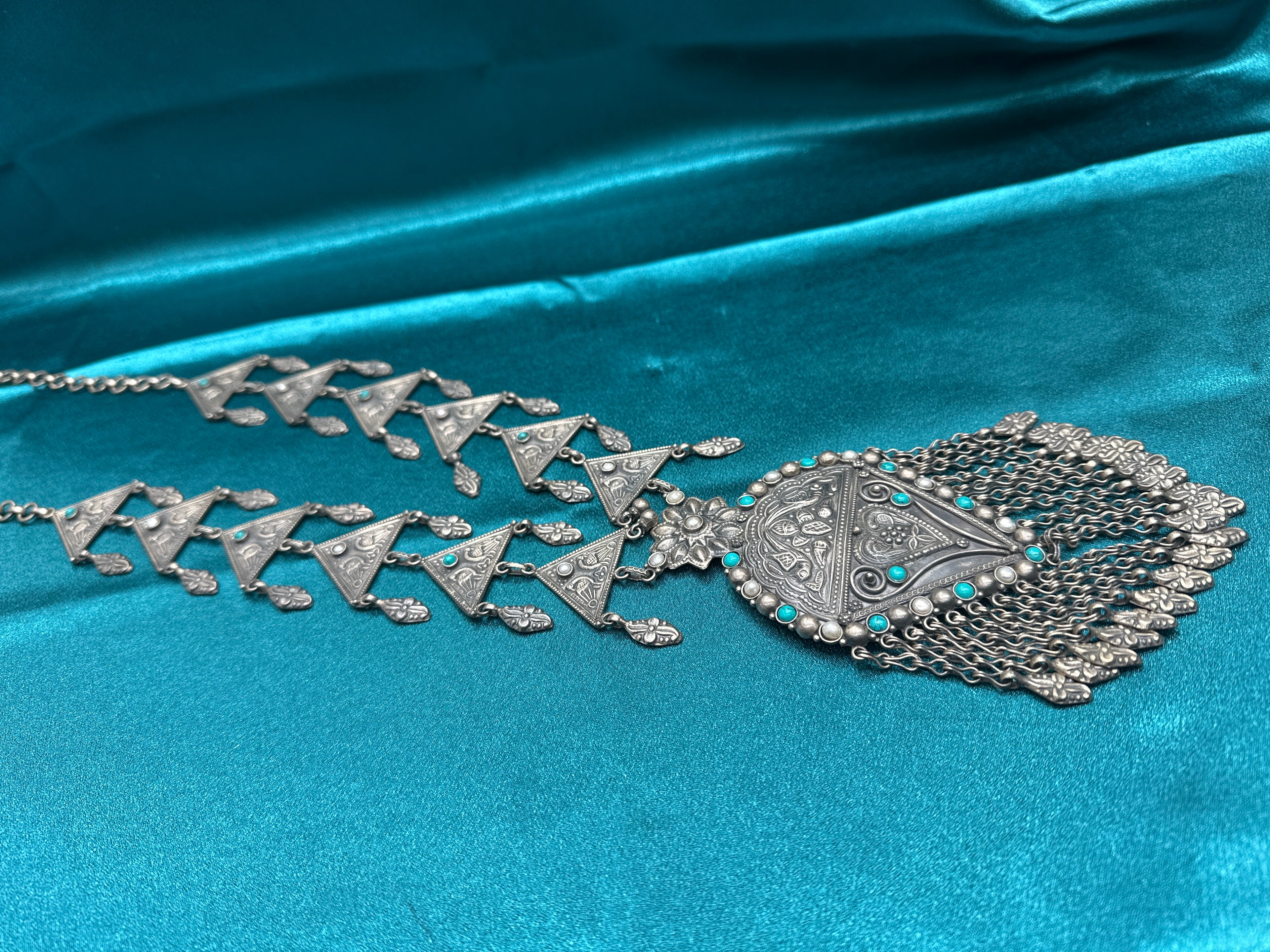 Antique Style Designer Silver necklace