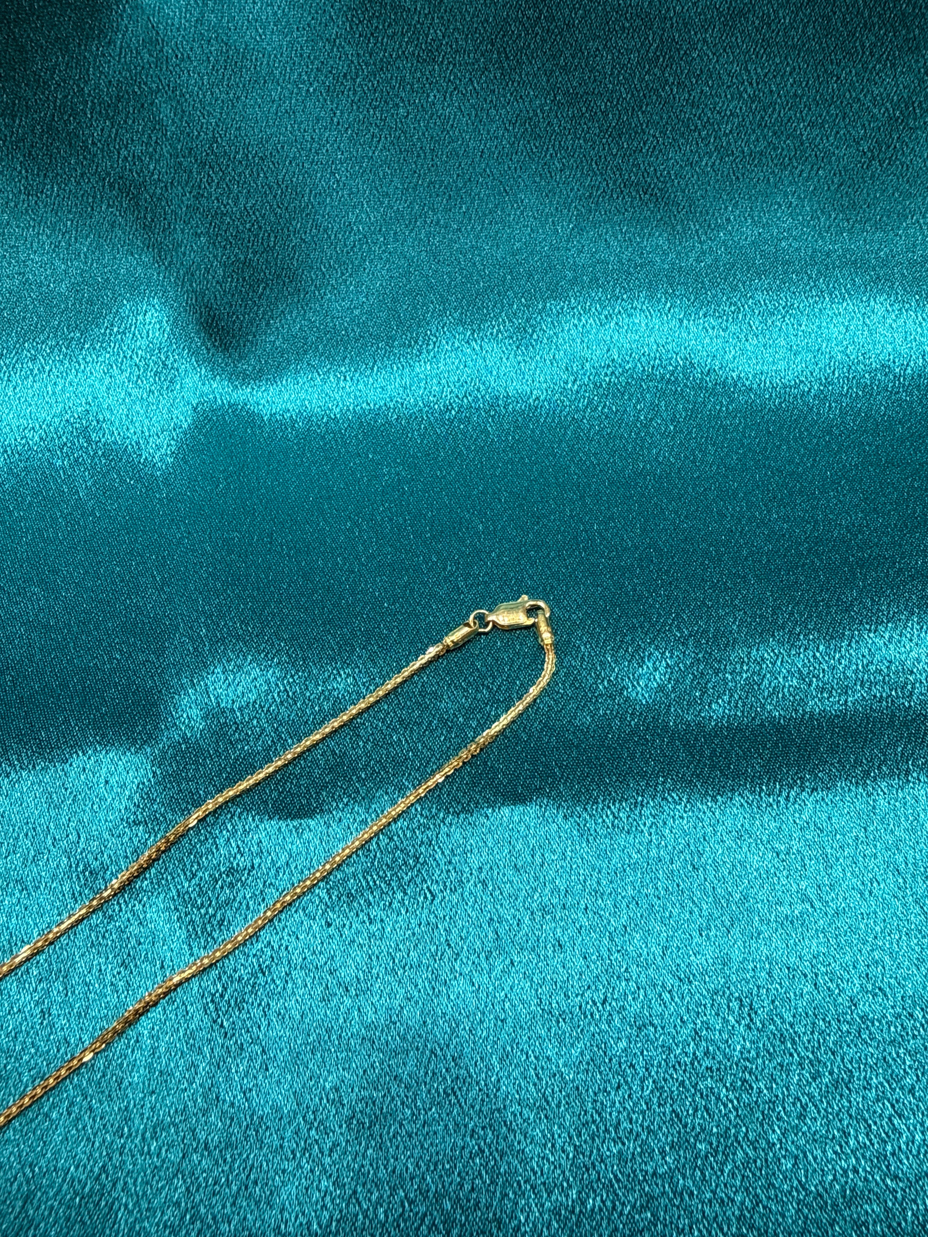 22K Gold Chain (Paperclip Design)