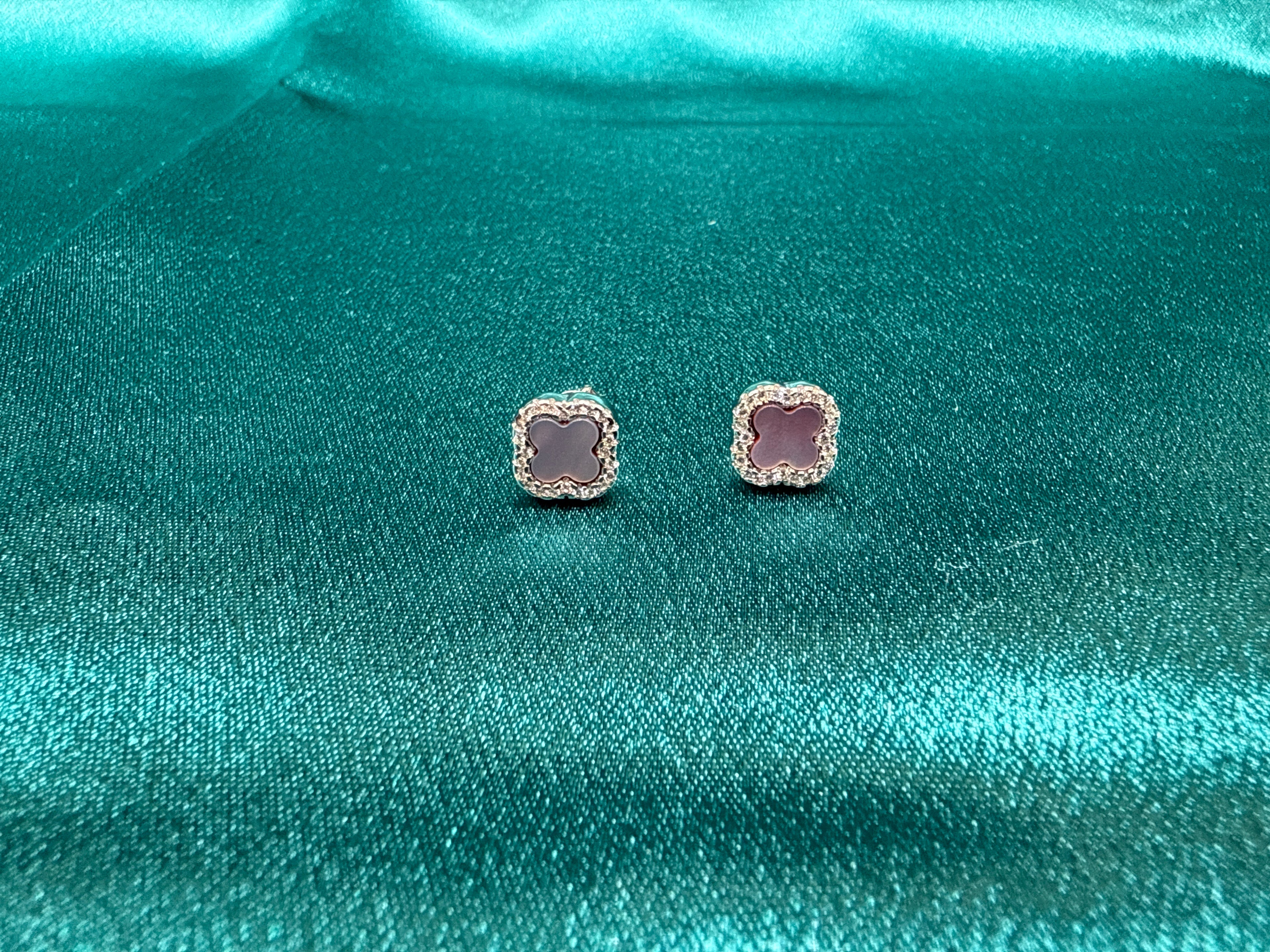 Women’s Fancy Clover Silver Earrings