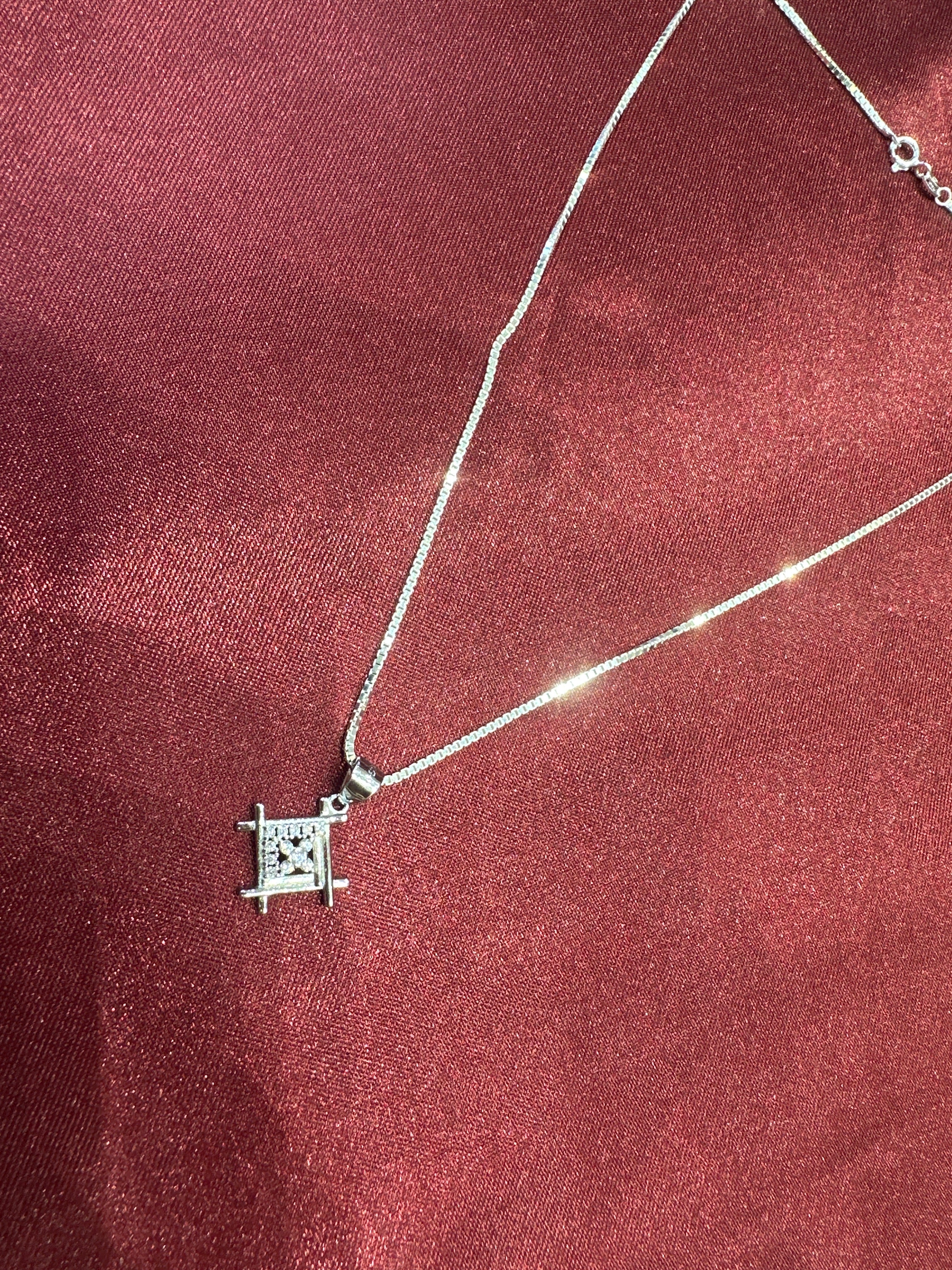 Women’s Fancy Silver pendant set