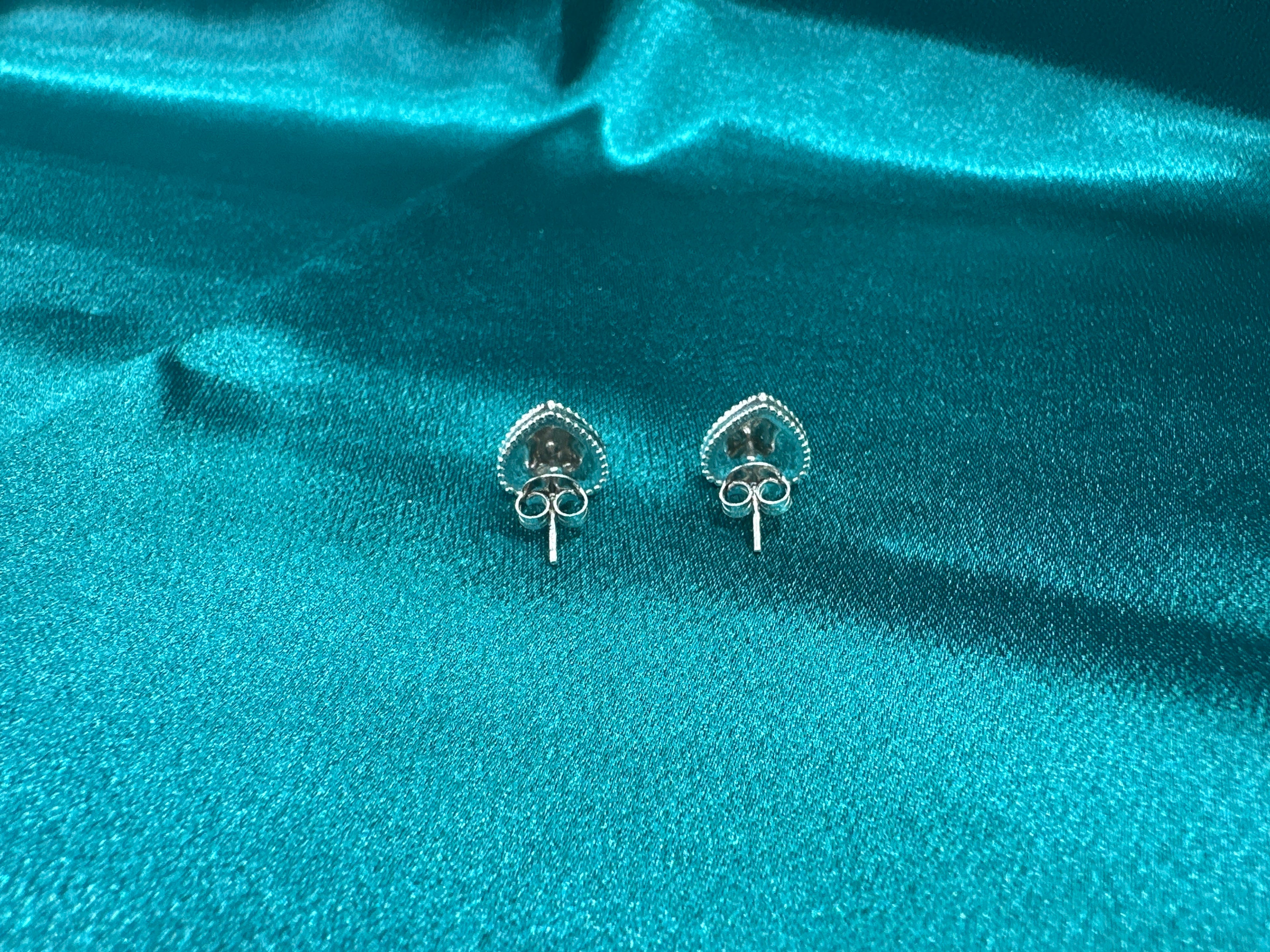Women’s Fancy Silver pendant set