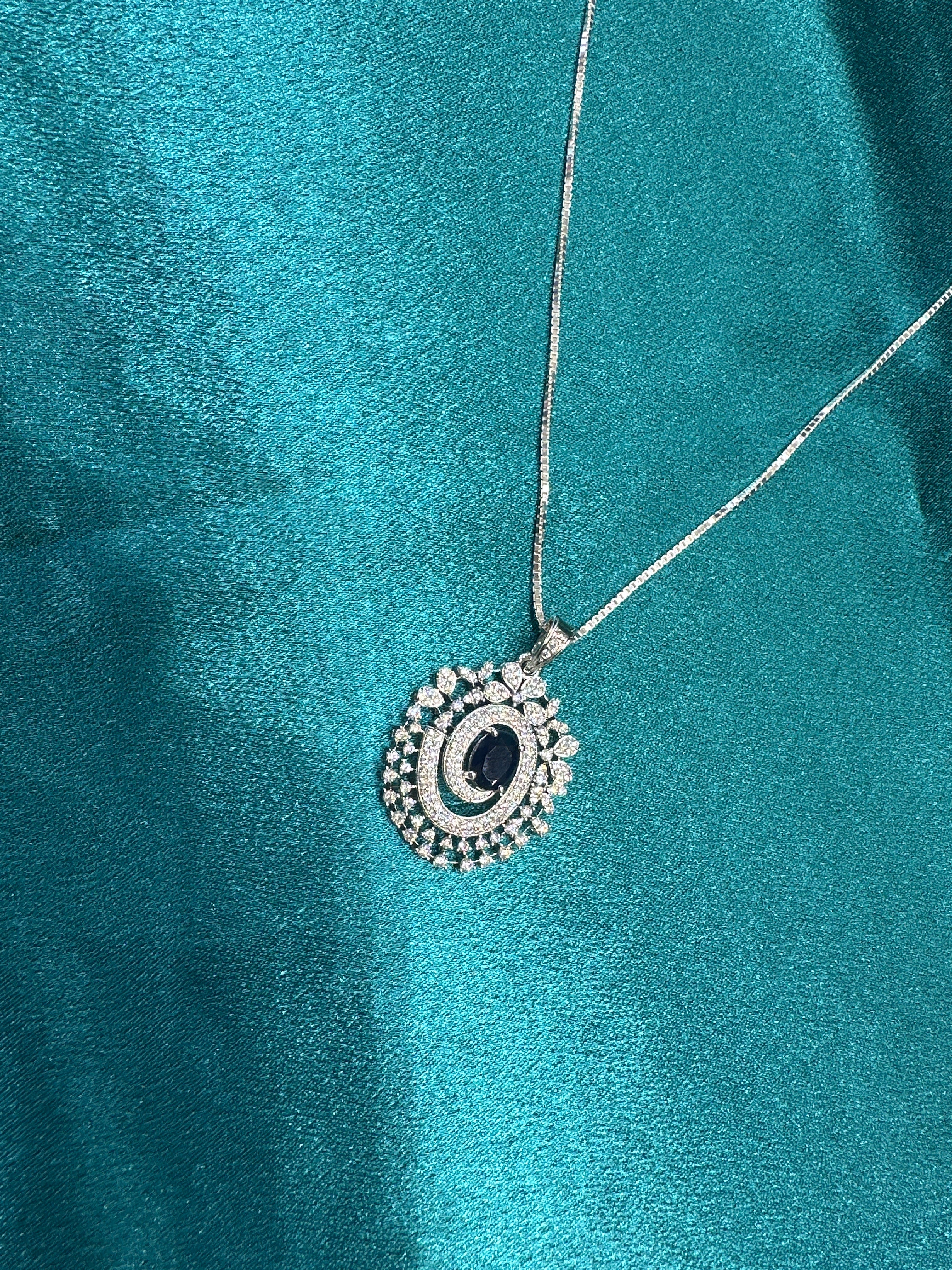 Women’s Fancy Silver pendant set