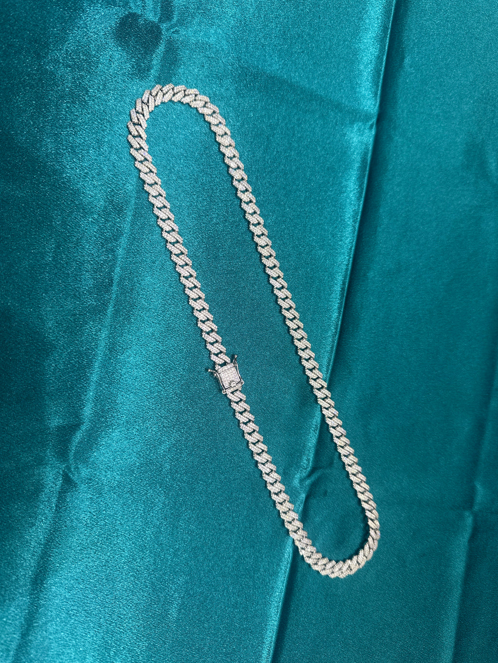 Men’s silver iced out silver 925 chain with CZ diamonds (9mm)