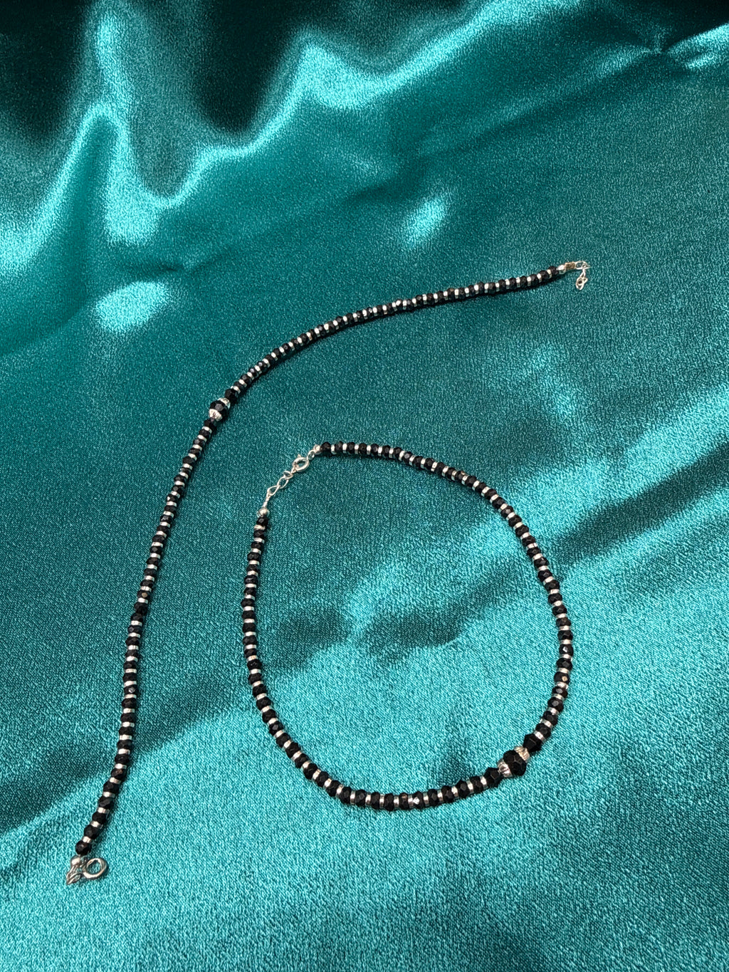Women’s Fancy/Traditional Silver Black Beads Anklet