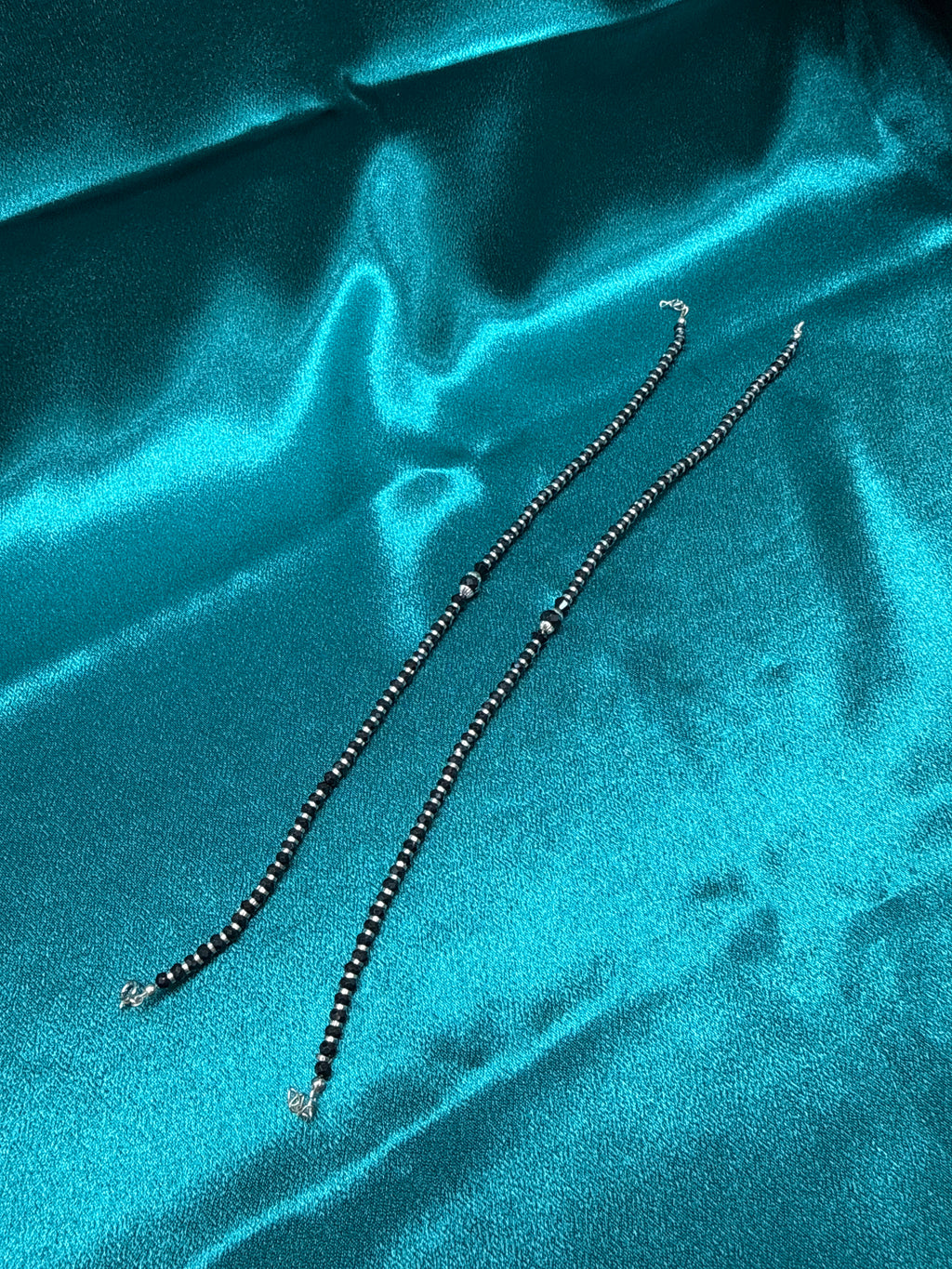 Women’s Fancy/Traditional Silver Black Beads Anklet